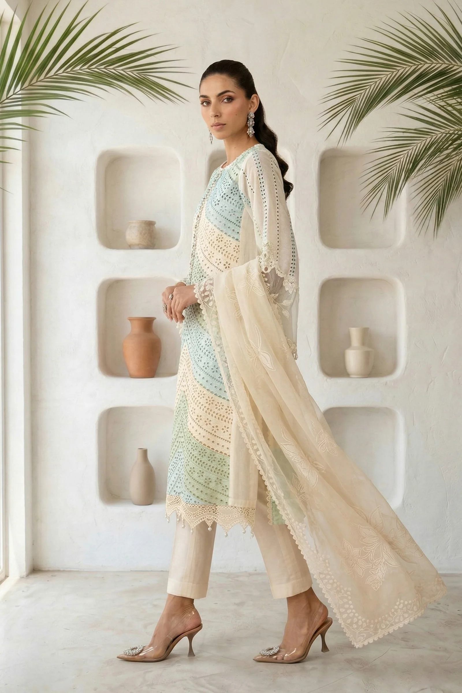 3 Piece Embroidered Lawn Suit - Image 4