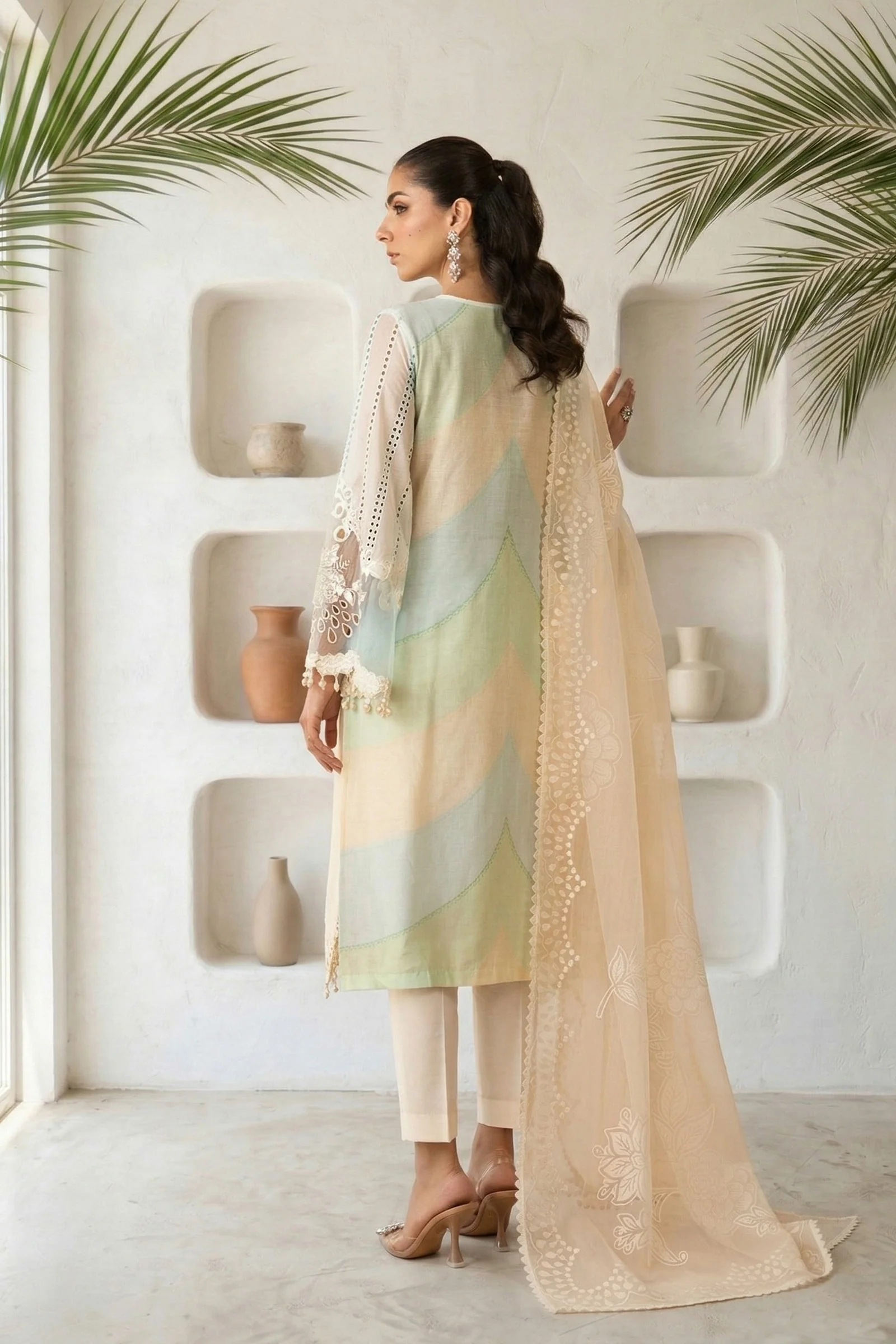 3 Piece Embroidered Lawn Suit - Image 5