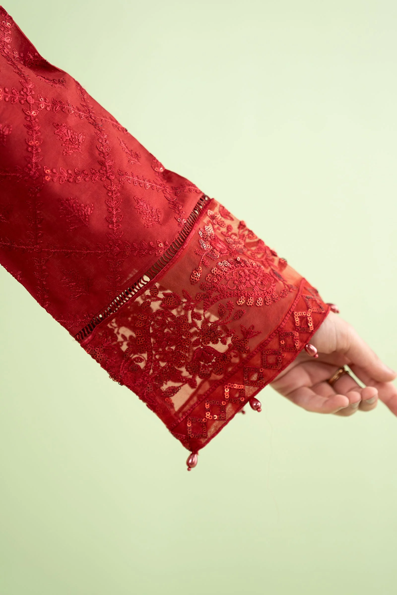 3 Piece Embroidered Lawn Suit - Image 4