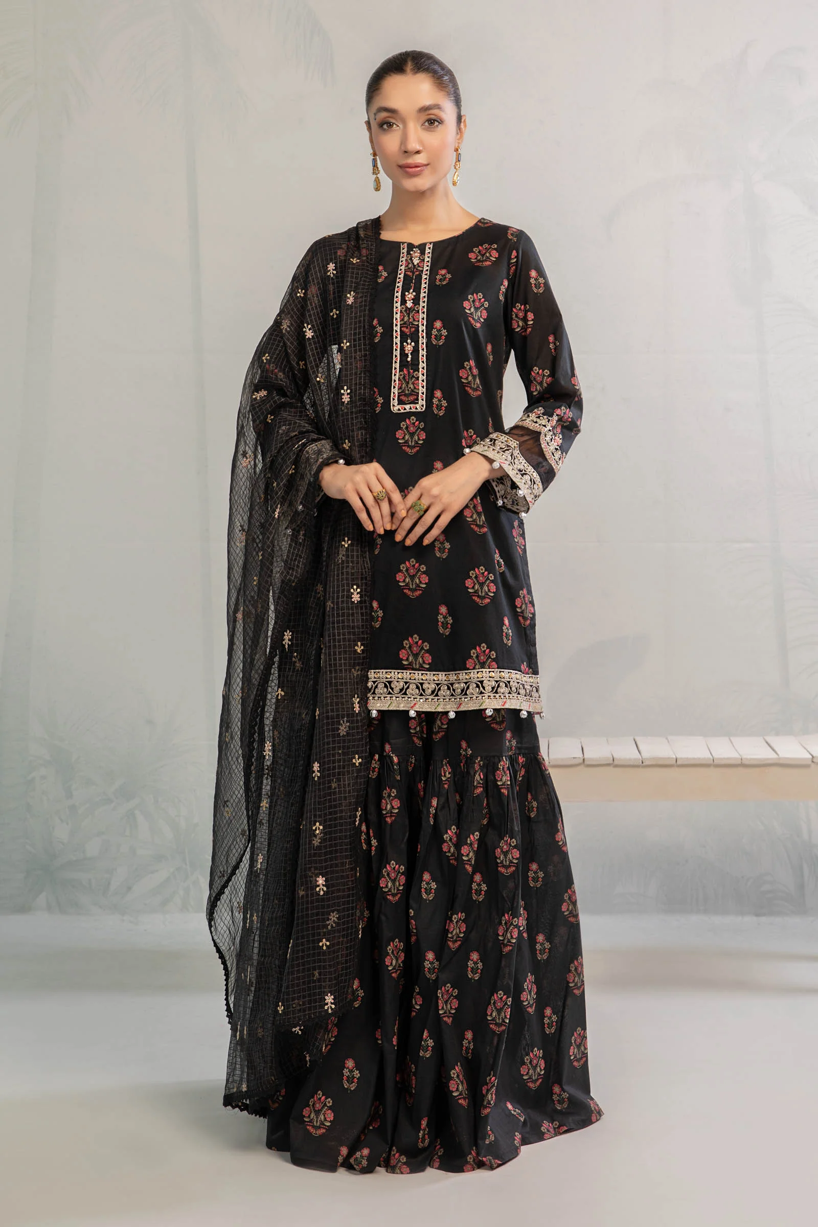 3 Piece Embroidered Lawn Suit