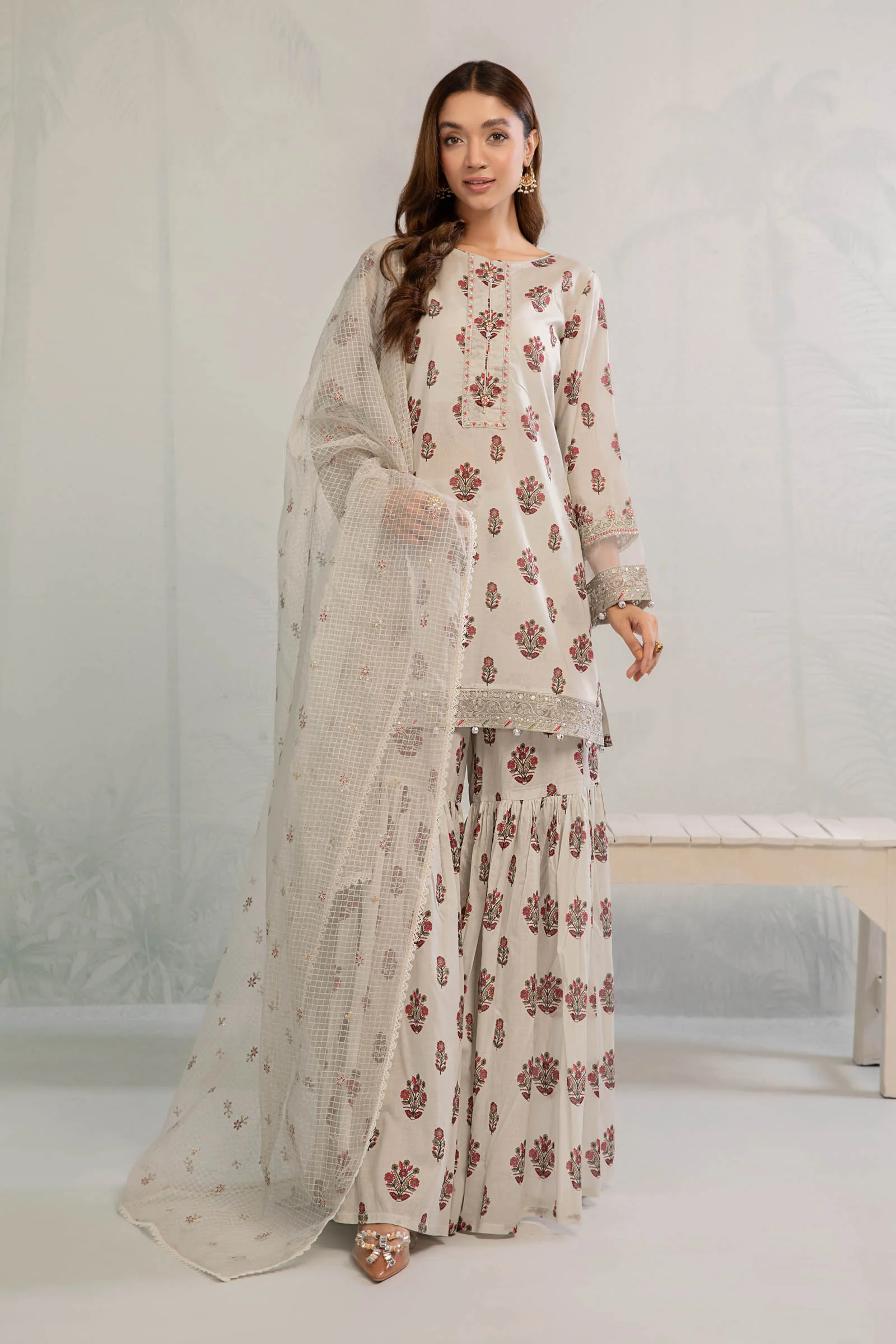 3 Piece Embroidered Lawn Suit