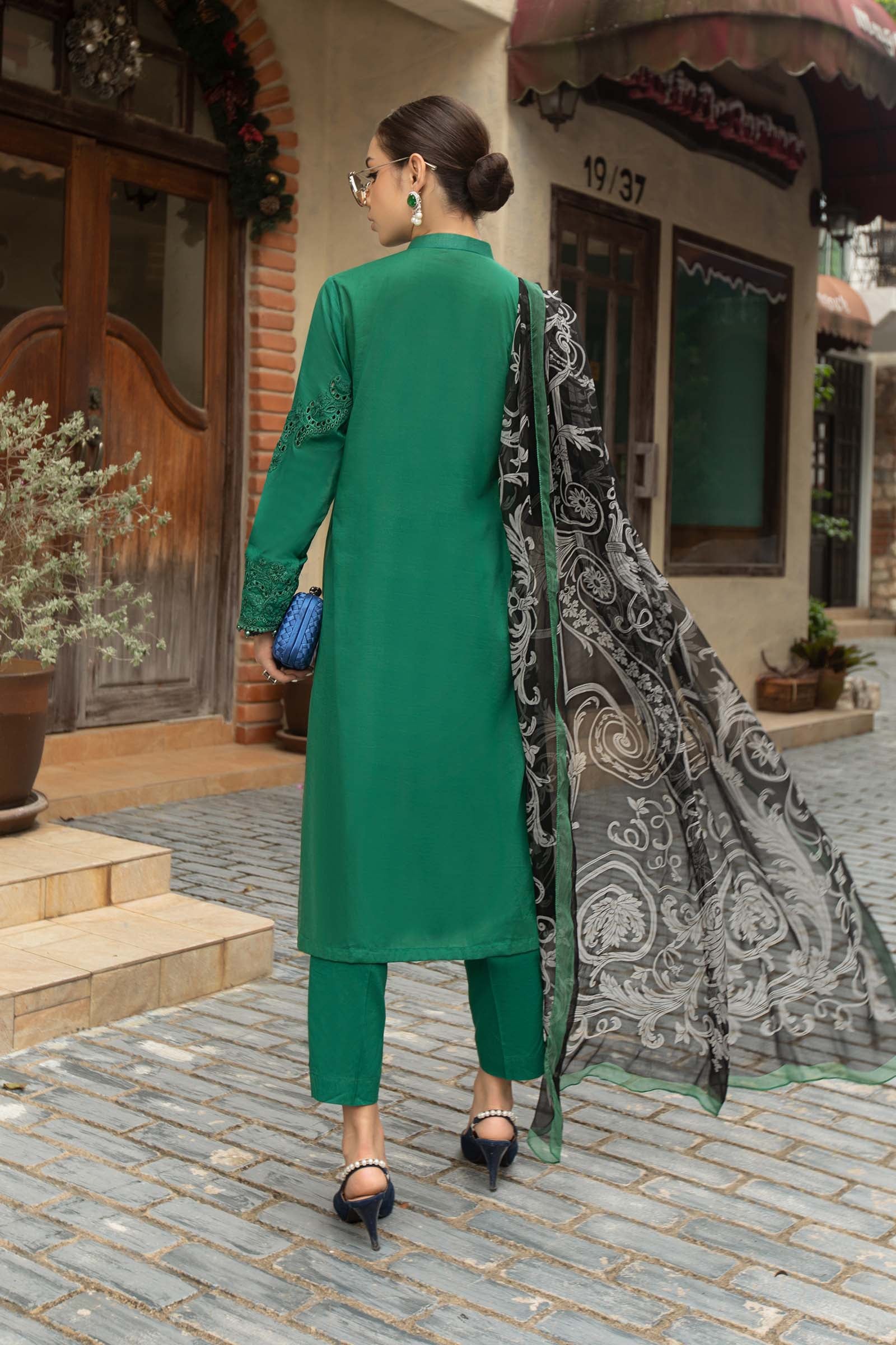 3 Piece Embroidered Lawn Suit - Image 5