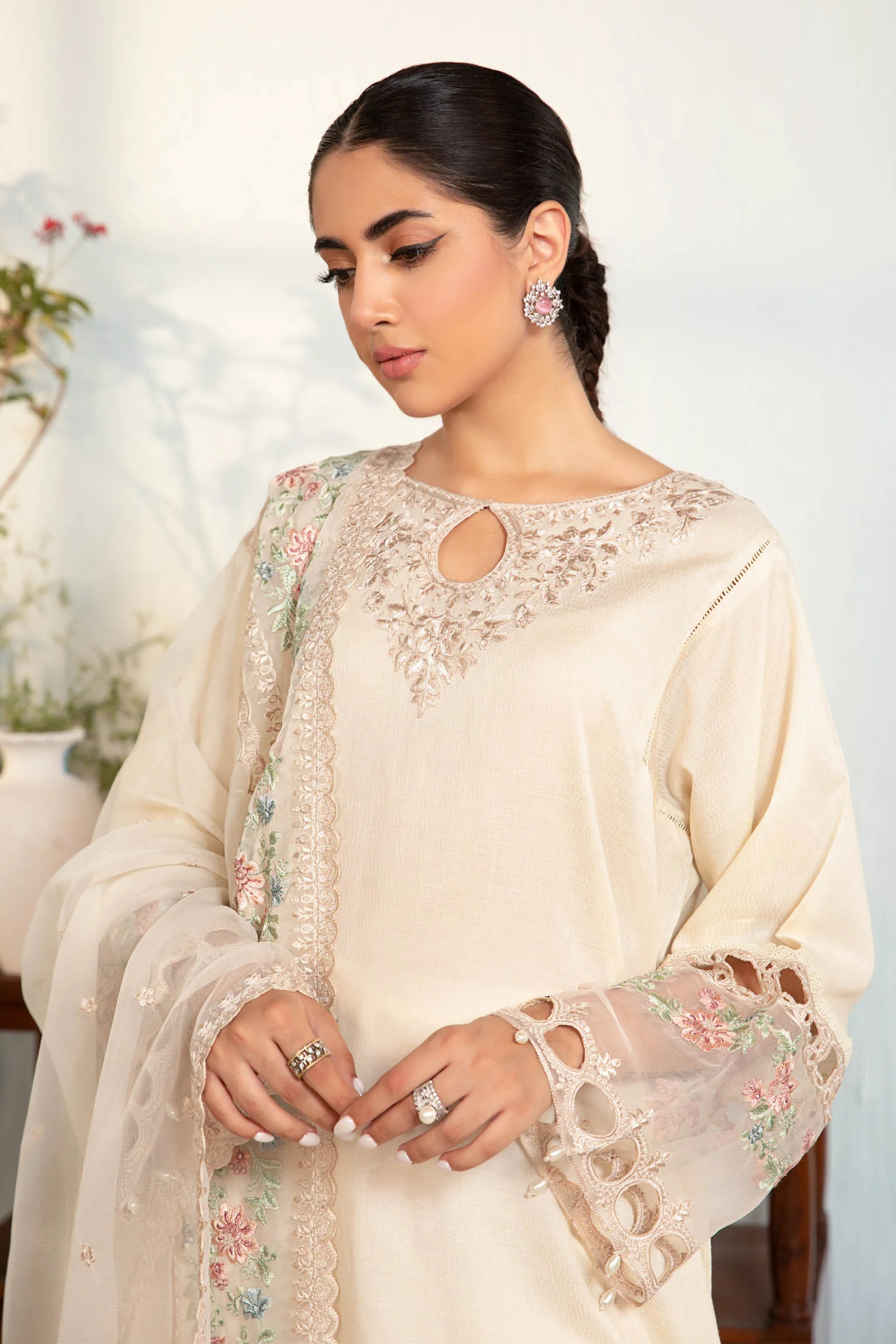 Suit Off White DW-EA23-21 - Image 2