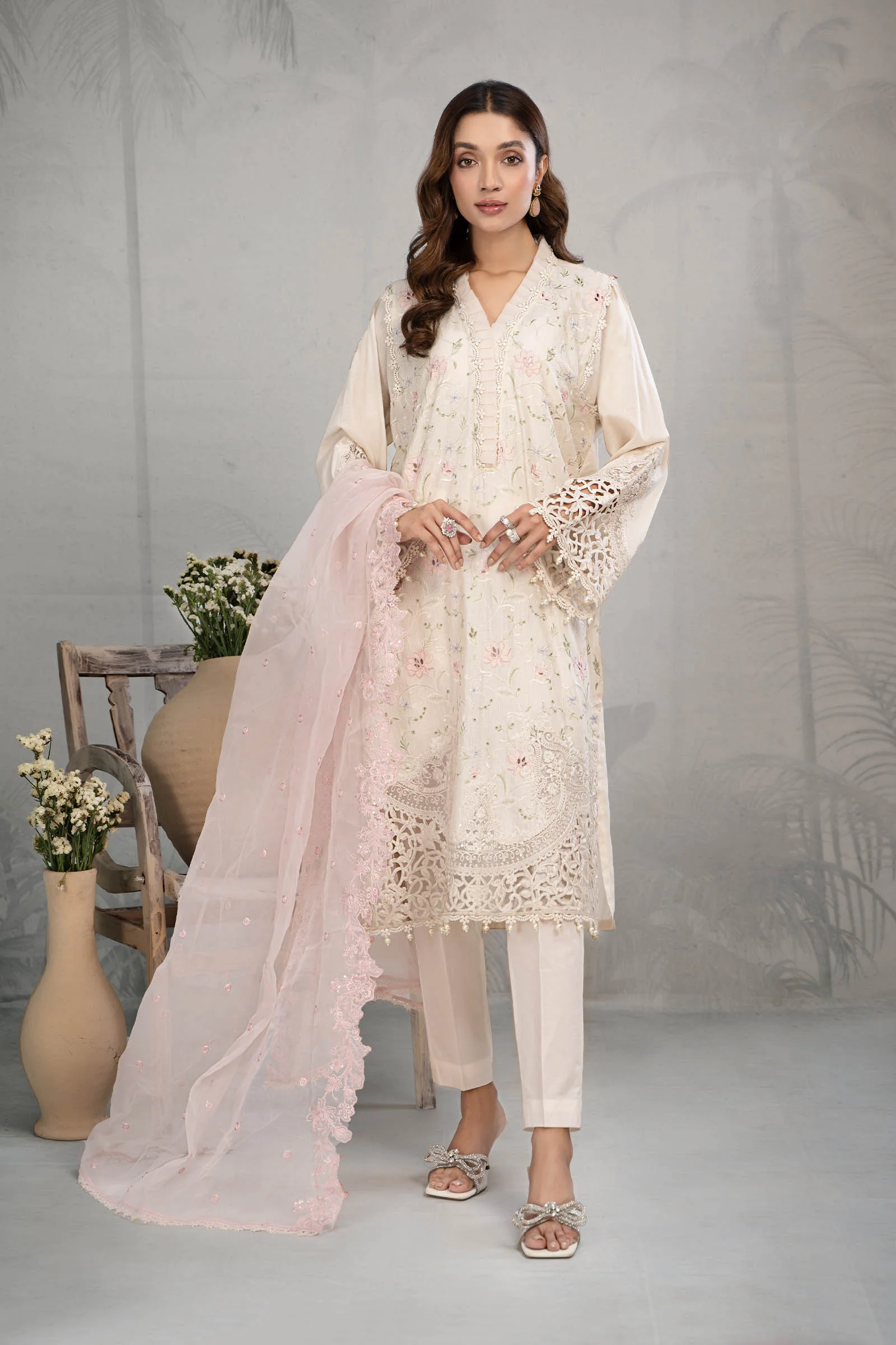 Suit Off White DW-EA23-67 - Image 2