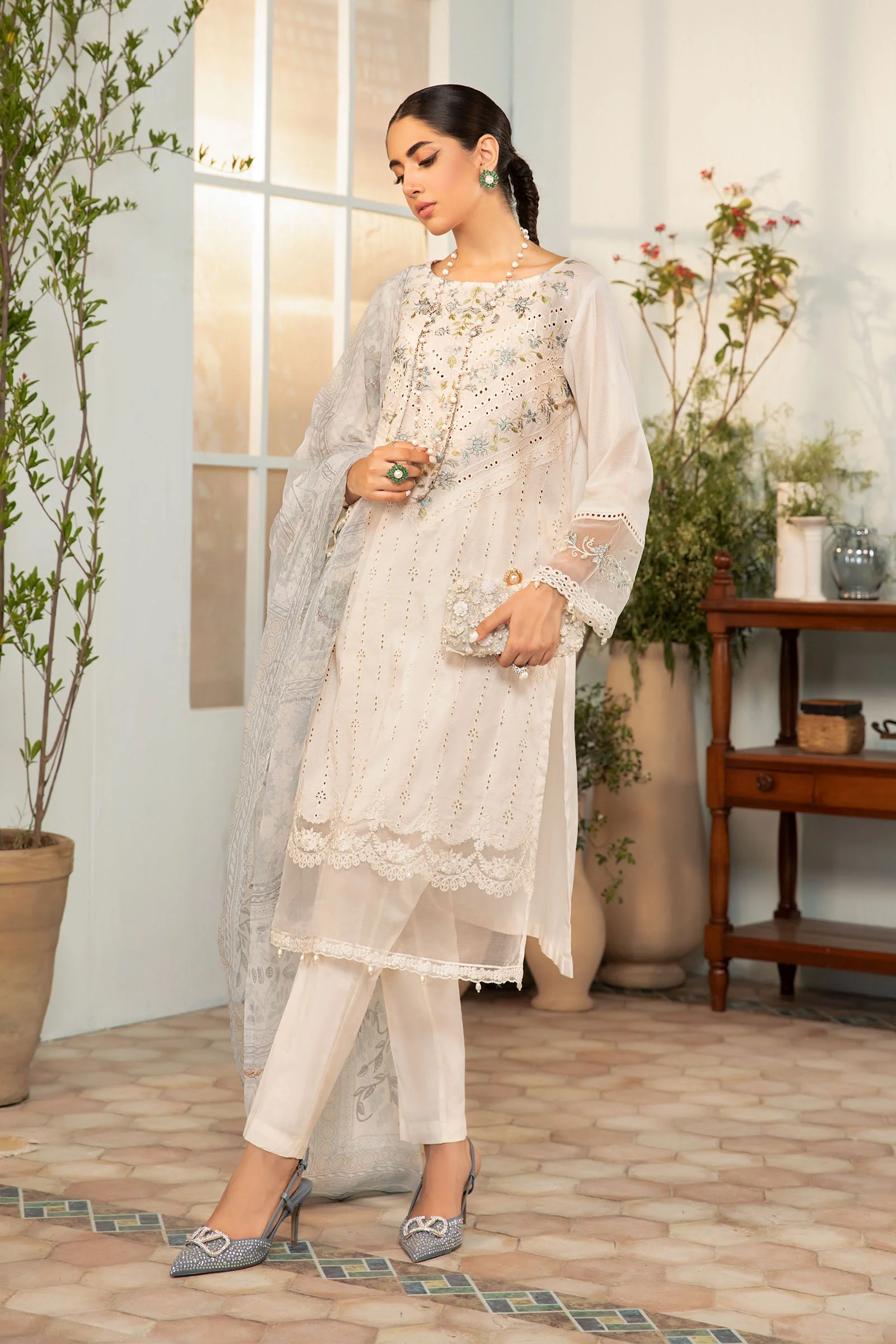 Suit White DW-EA23-91 - Image 5
