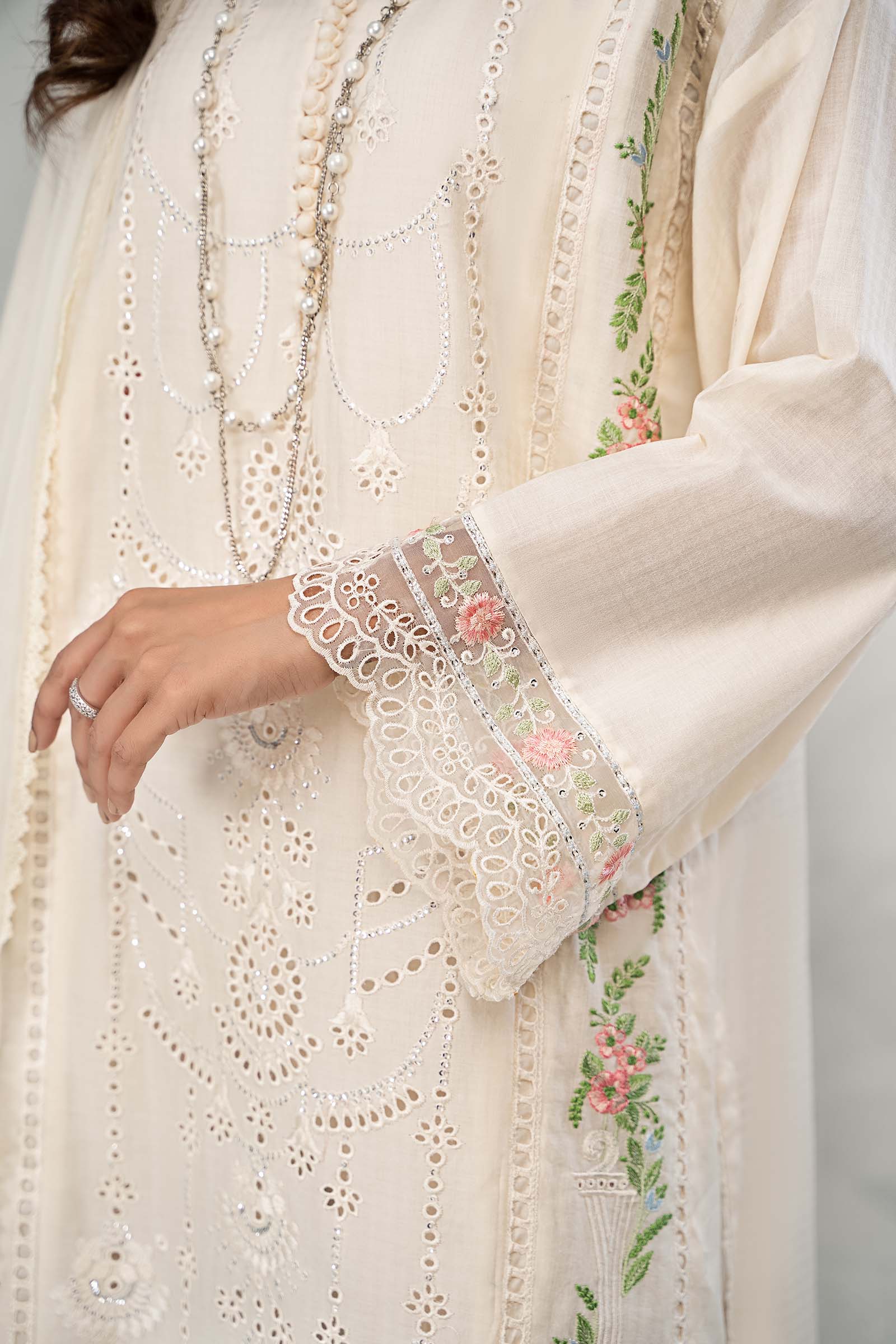 Suit Off White DW-EA23-93 - Image 4