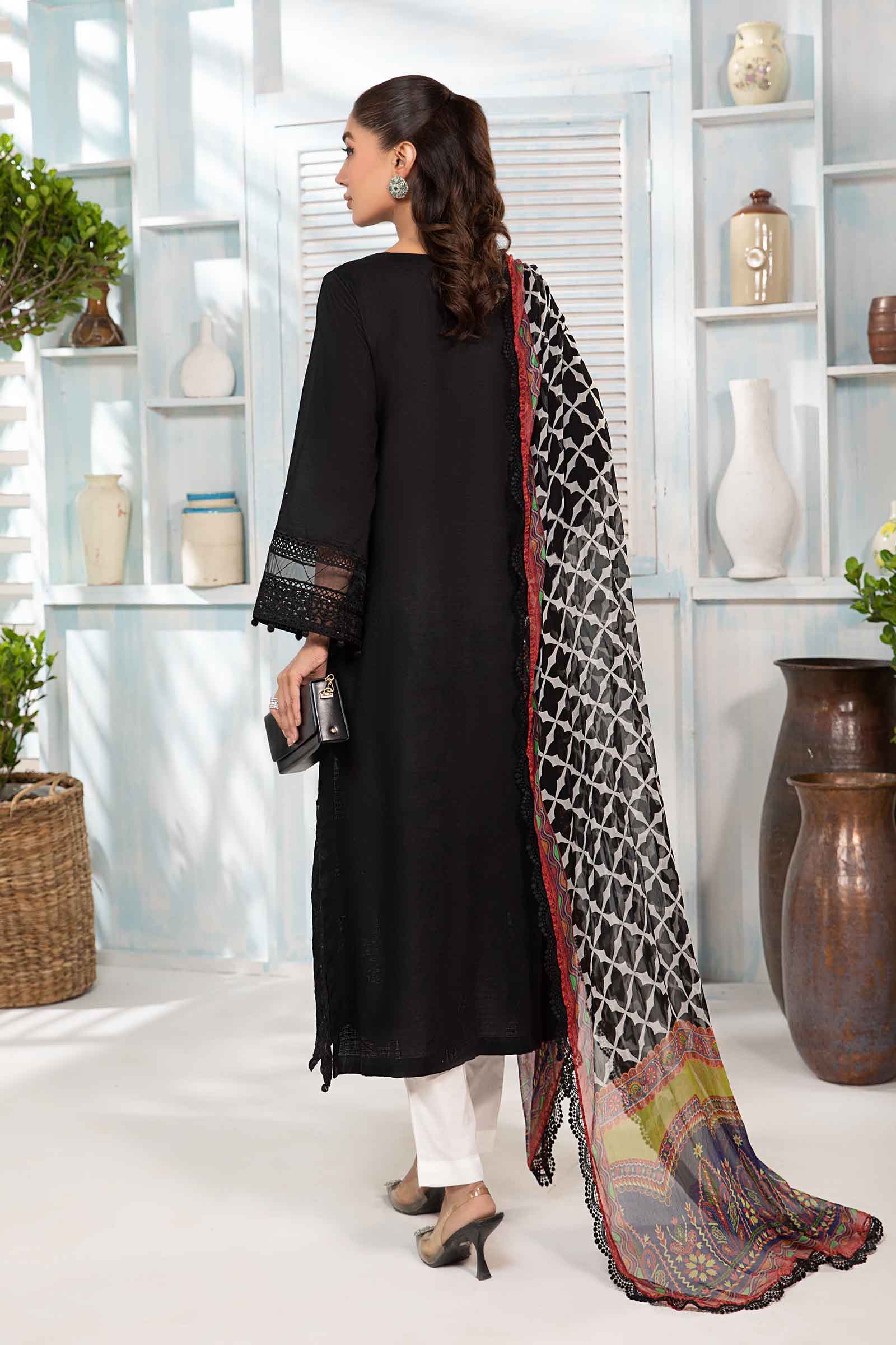 3 Piece Embroidered Lawn Suit - Image 6