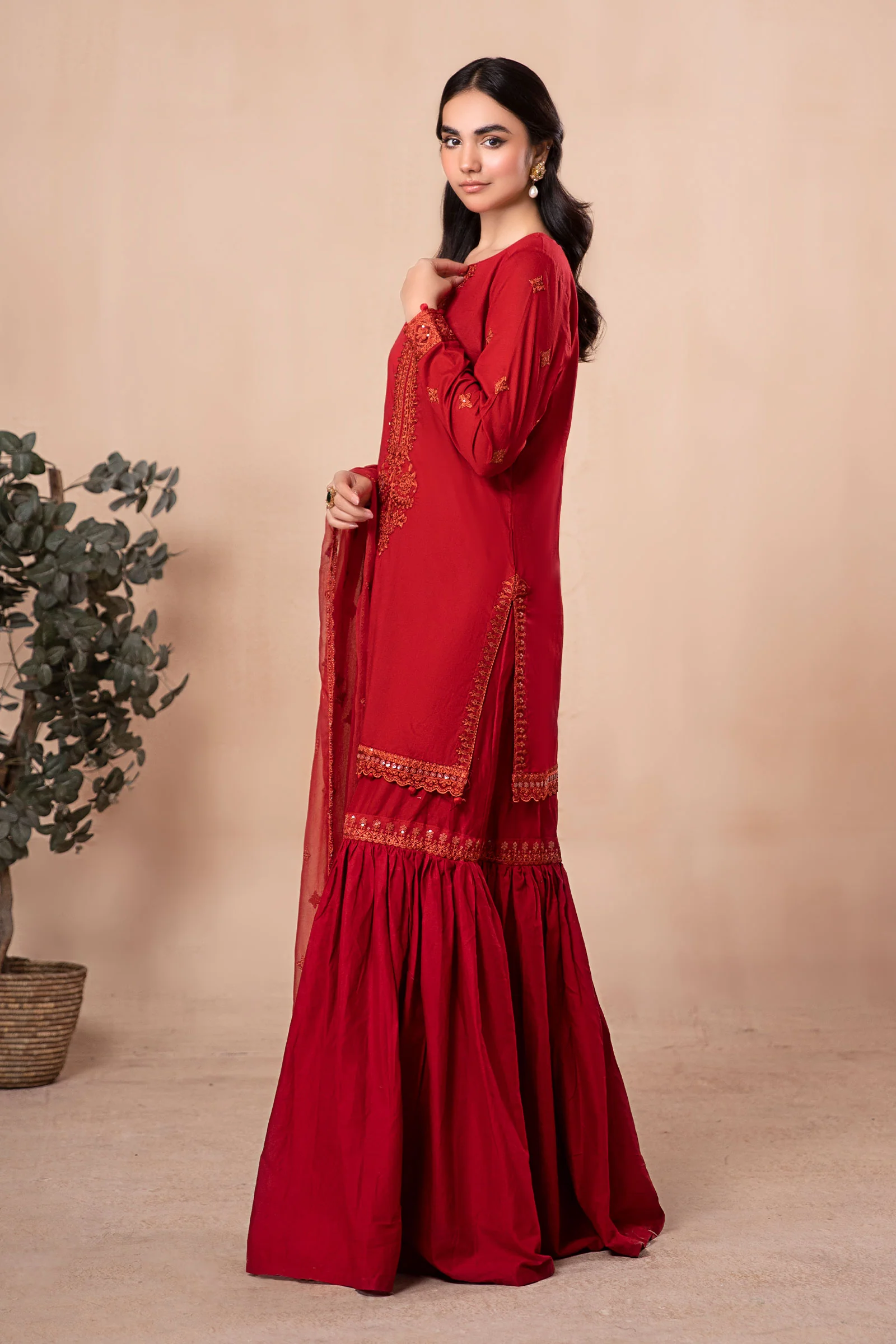 3 Piece Embroidered Lawn Suit - Image 6