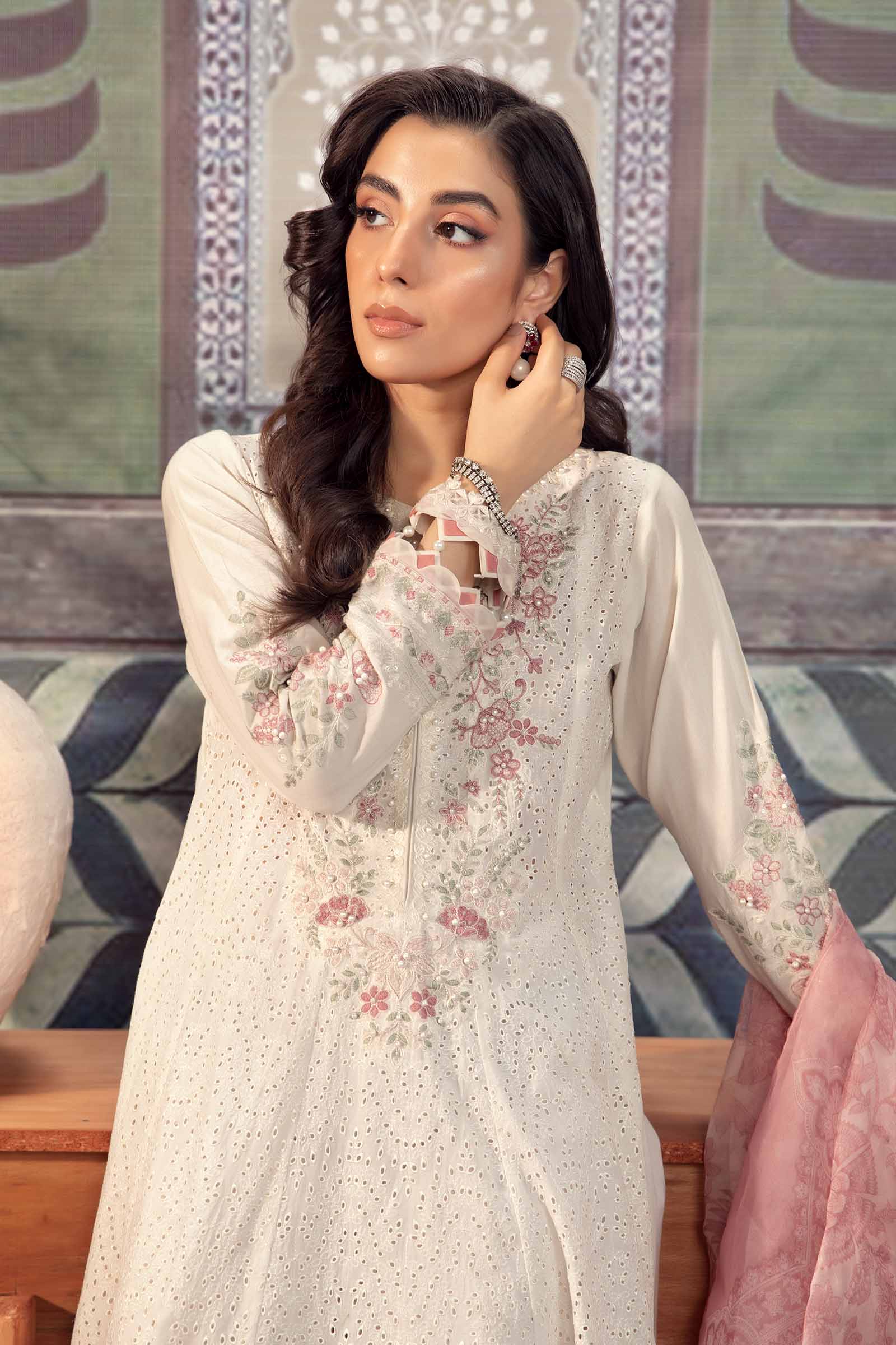 3 Piece Embroidered Net Suit - Image 4