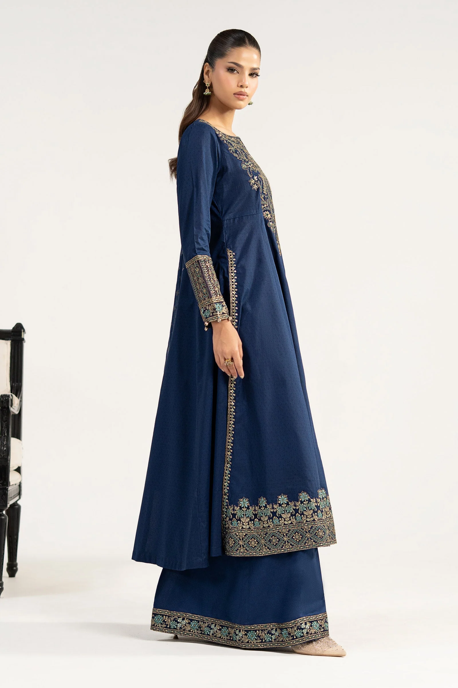 3 Piece Embroidered Dobby Lawn Suit - Image 11