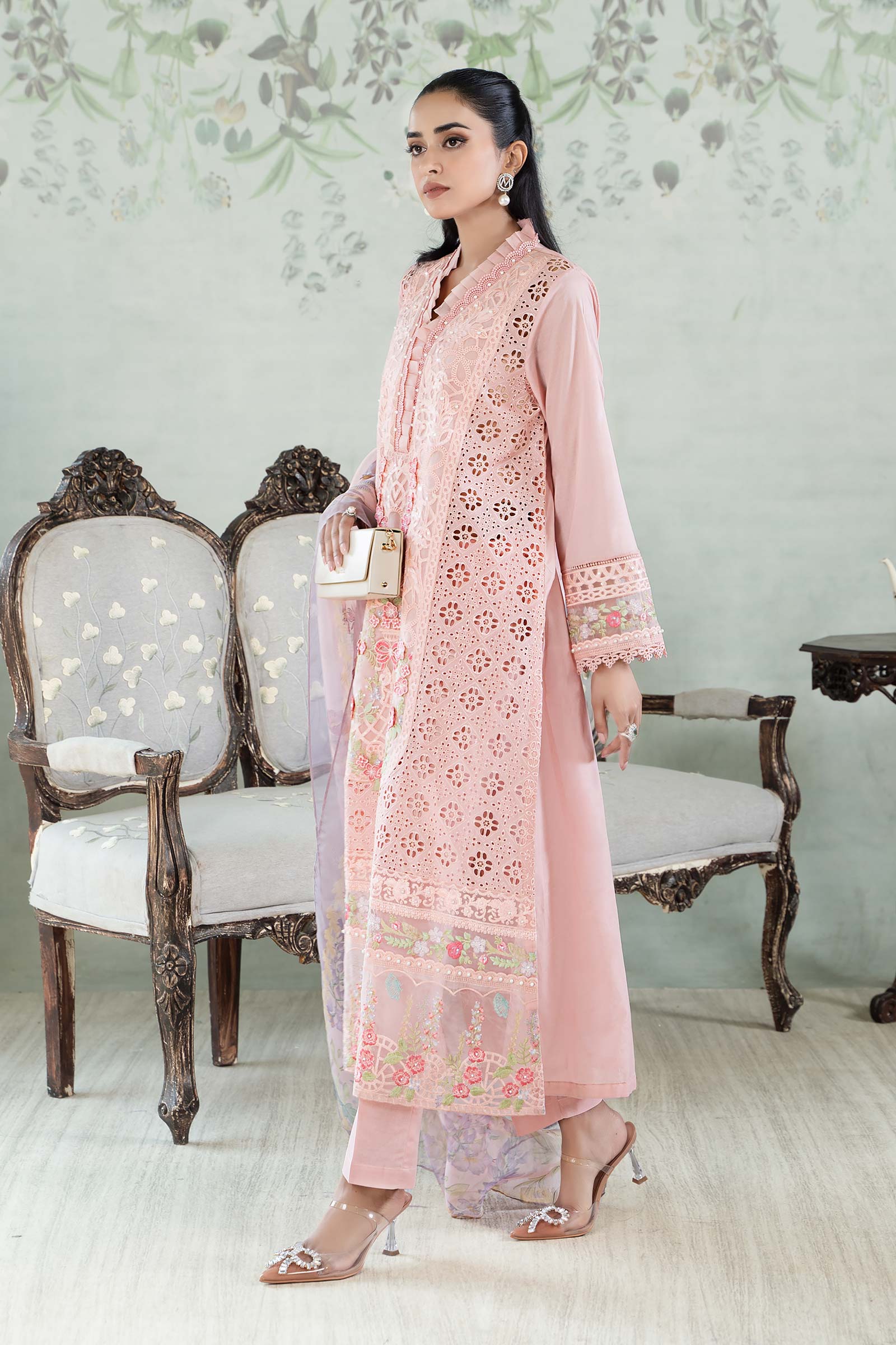 3 Piece Embroidered Lawn Suit - Image 6