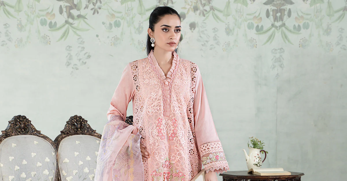 3 Piece Embroidered Lawn Suit - Image 8