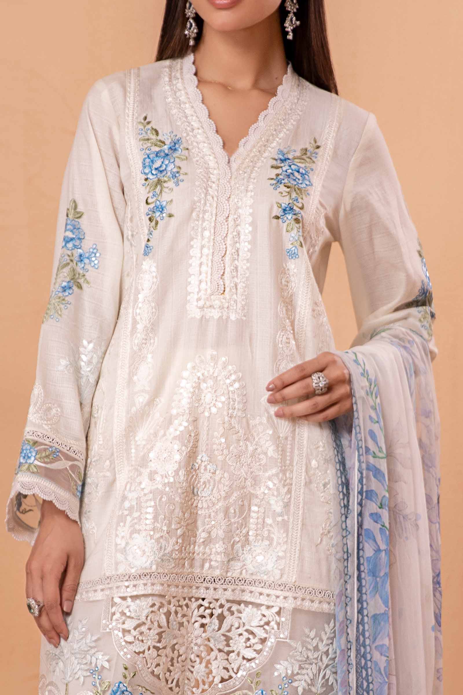 3 Piece Embroidered Lawn Suit - Image 5