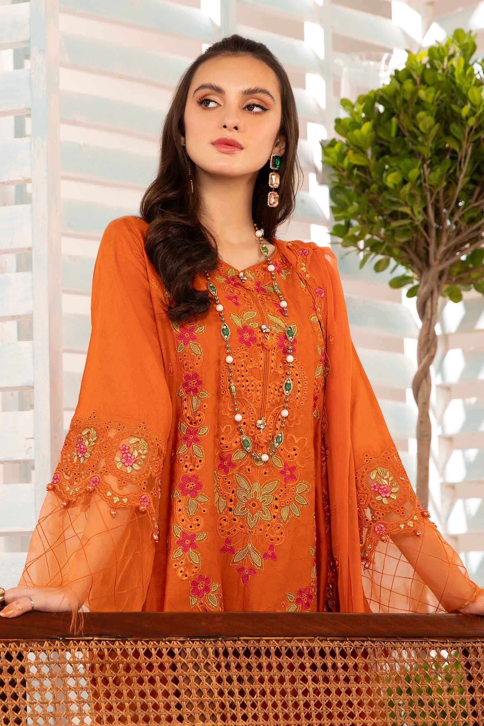 3 Piece Embroidered Jacquard Lawn Suit - Image 3