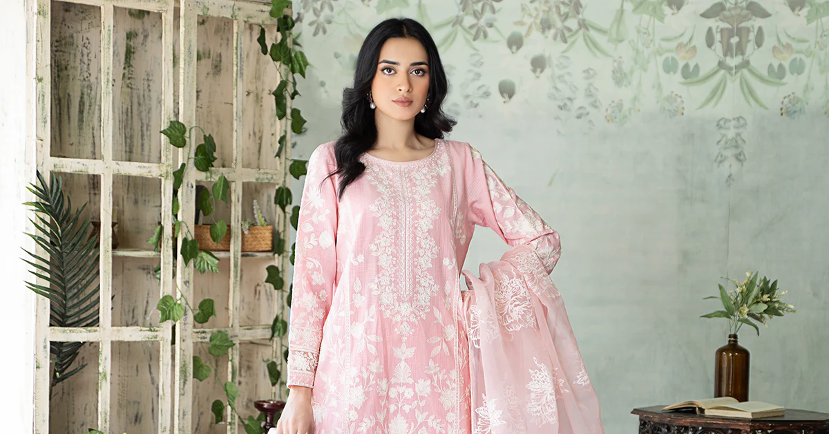 3 Piece Embroidered Cotton Doria Suit - Image 7