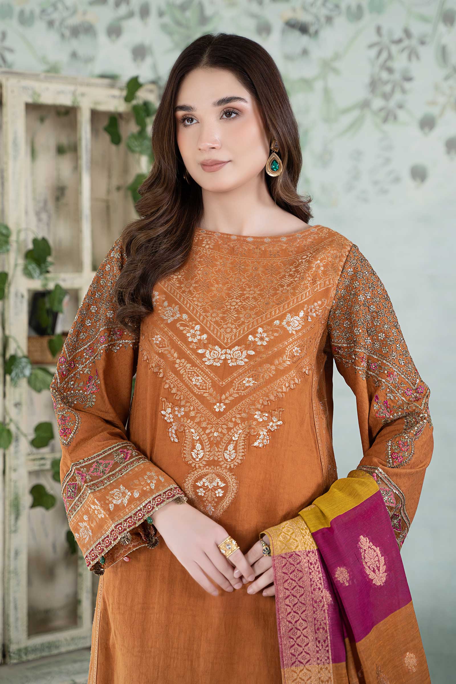 3 Piece Dyed Jacquard Broshia Suit - Image 2