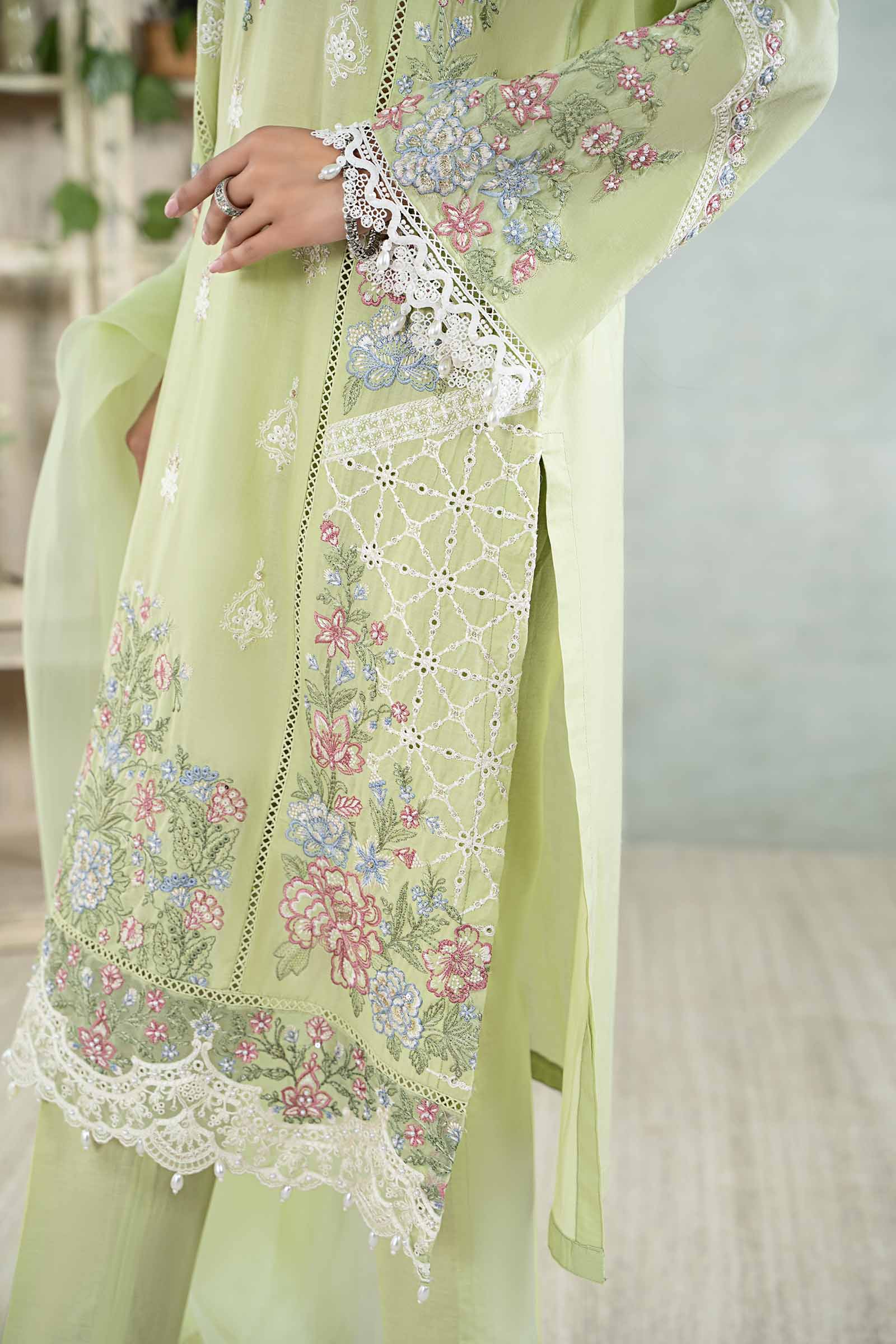 3 Piece Embroidered Lawn Suit - Image 4