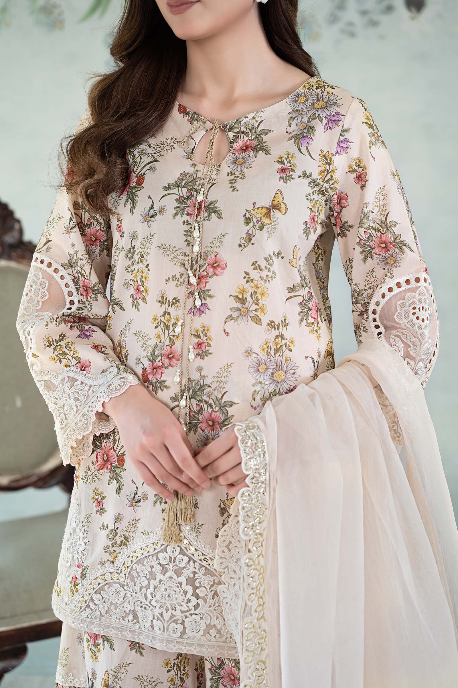 3 Piece Printed Lawn Suit - Image 3