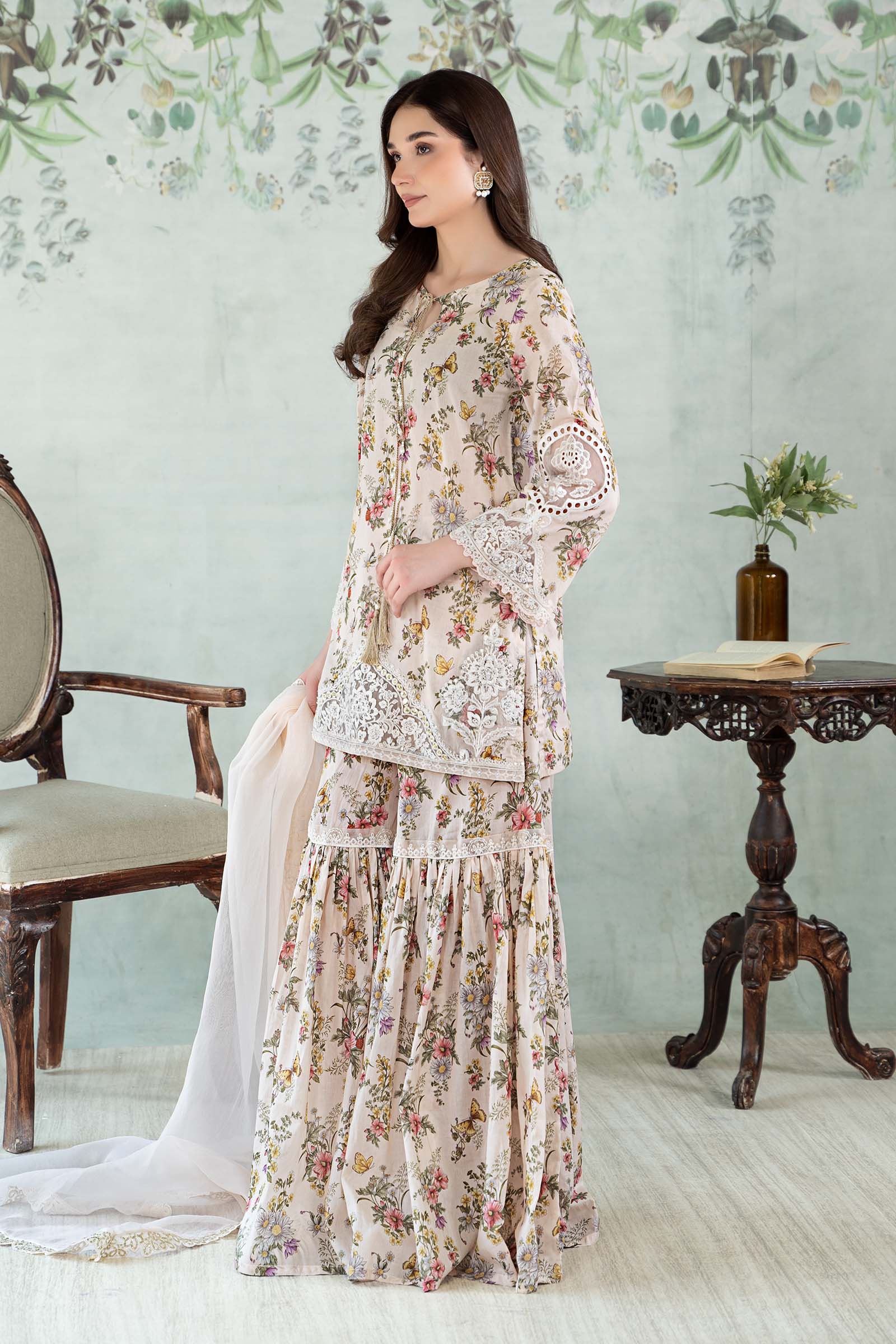 3 Piece Printed Lawn Suit - Image 8