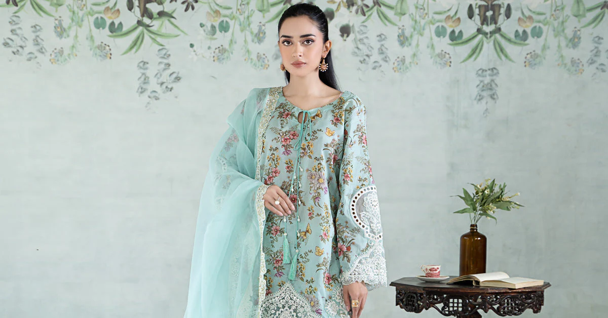 3 Piece Printed Lawn Suit - Image 6
