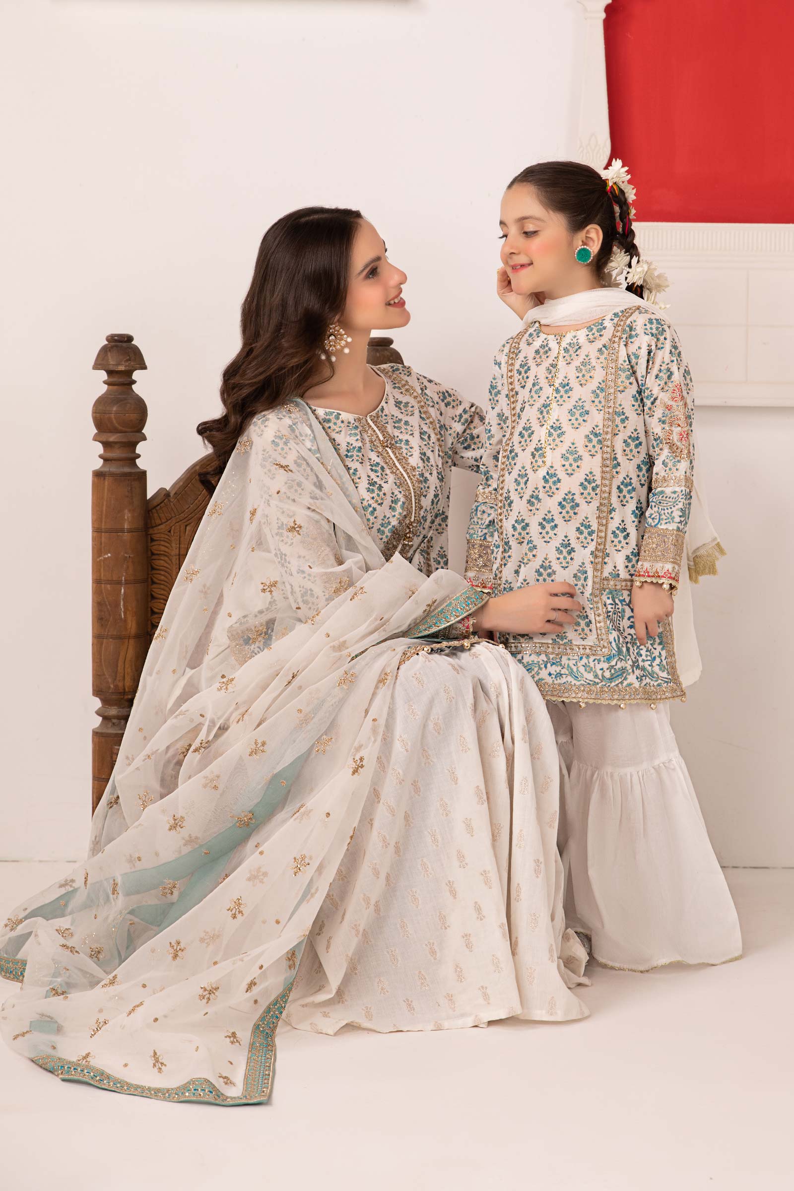 3 Piece Printed Lawn Suit - Image 3