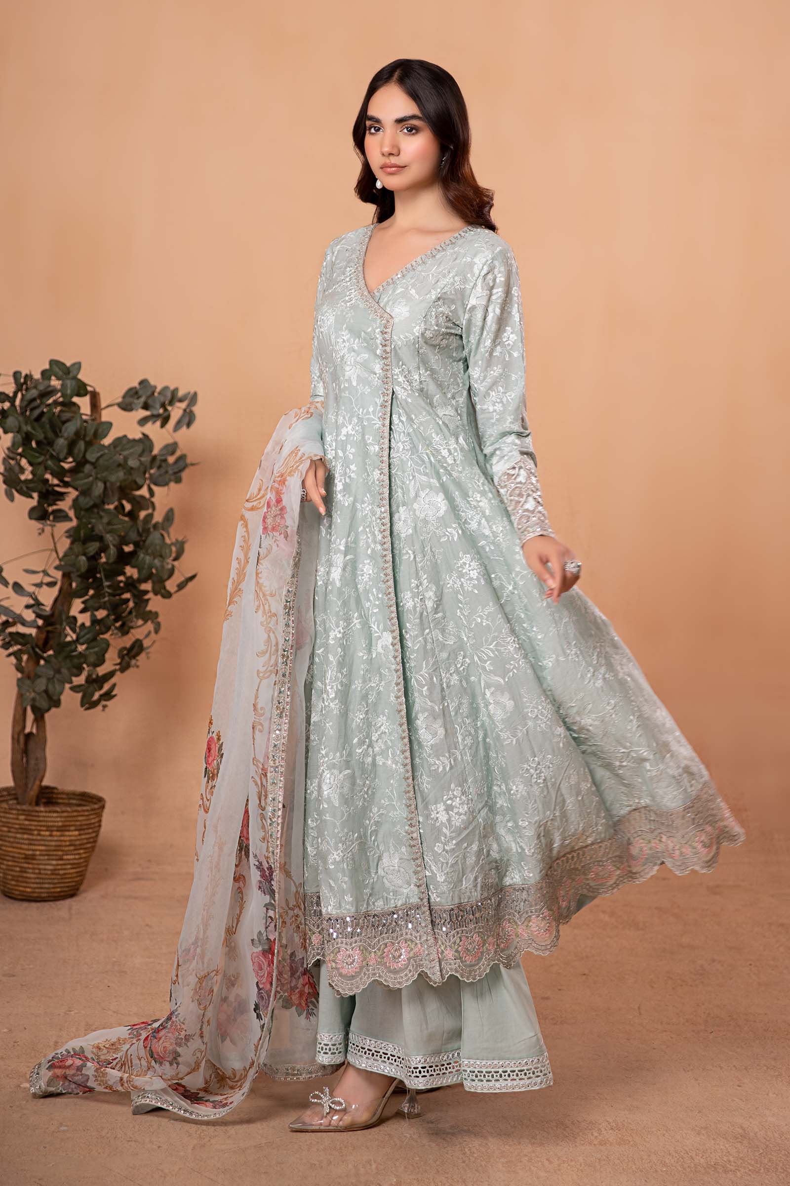 3 Piece Embroidered Jacquard Lawn Suit - Image 6