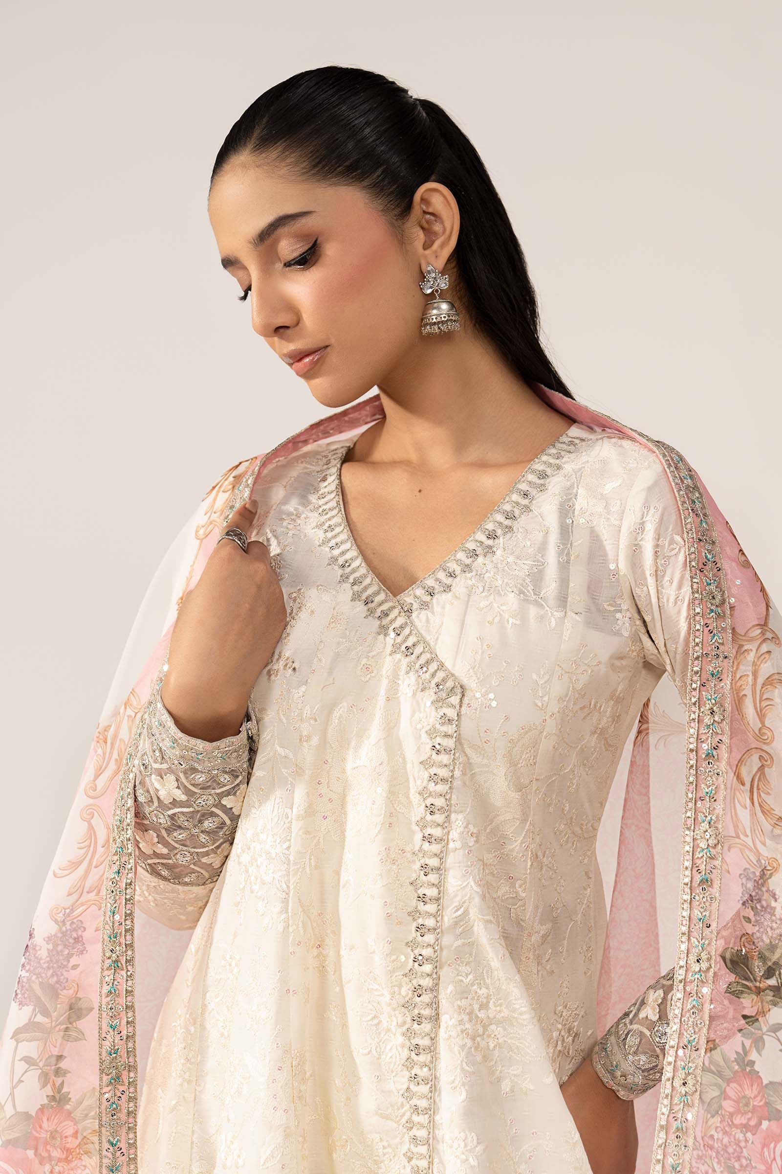 3 Piece Embroidered Dobby Lawn Suit - Image 2