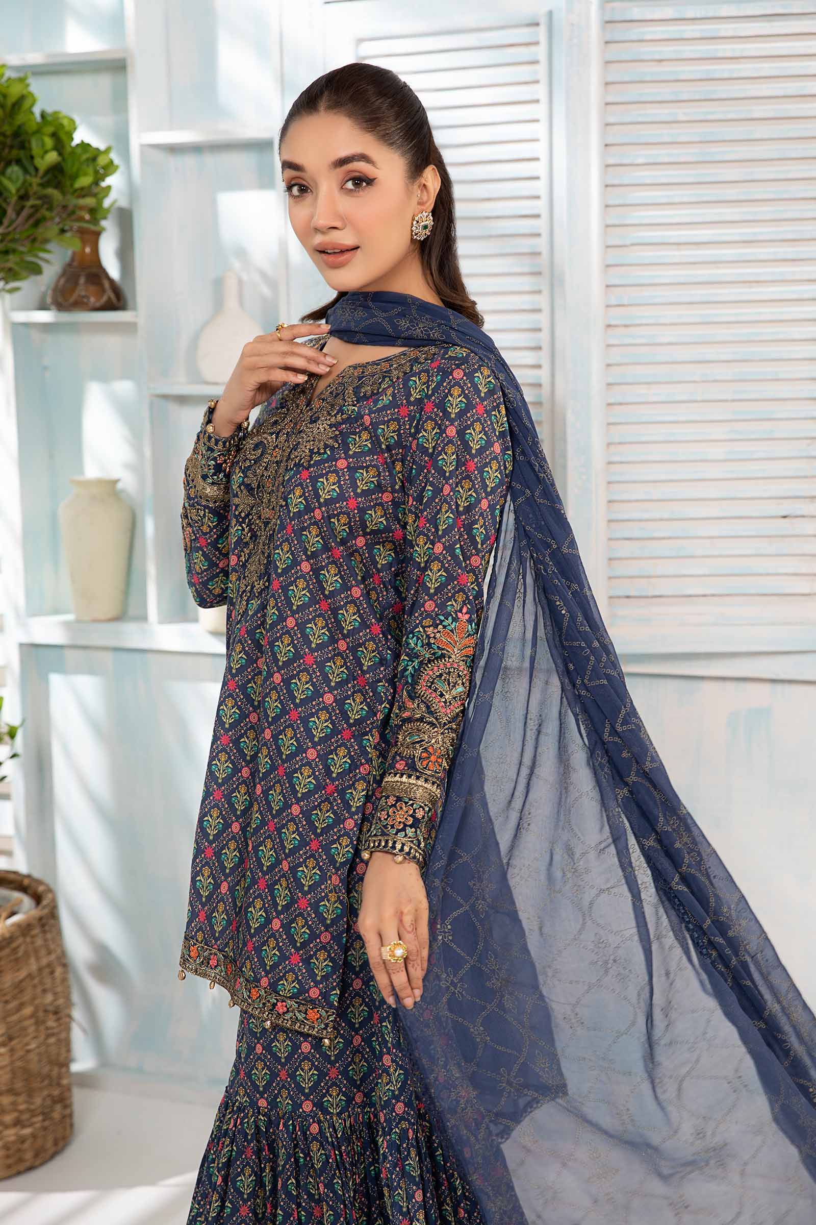 3 Piece Printed Lawn Suit - Image 2