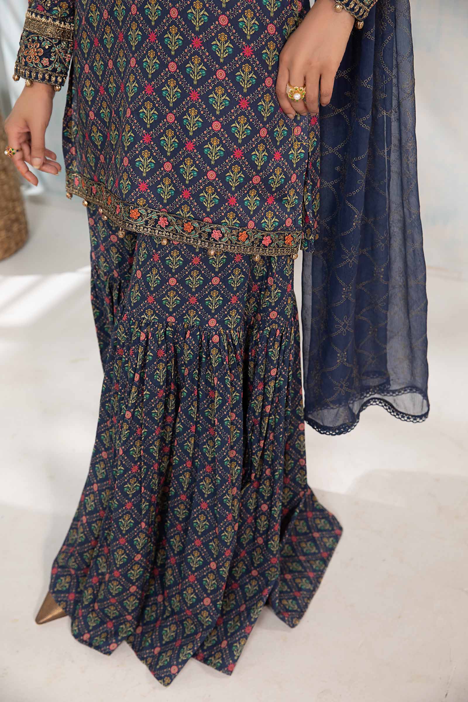 3 Piece Printed Lawn Suit - Image 3