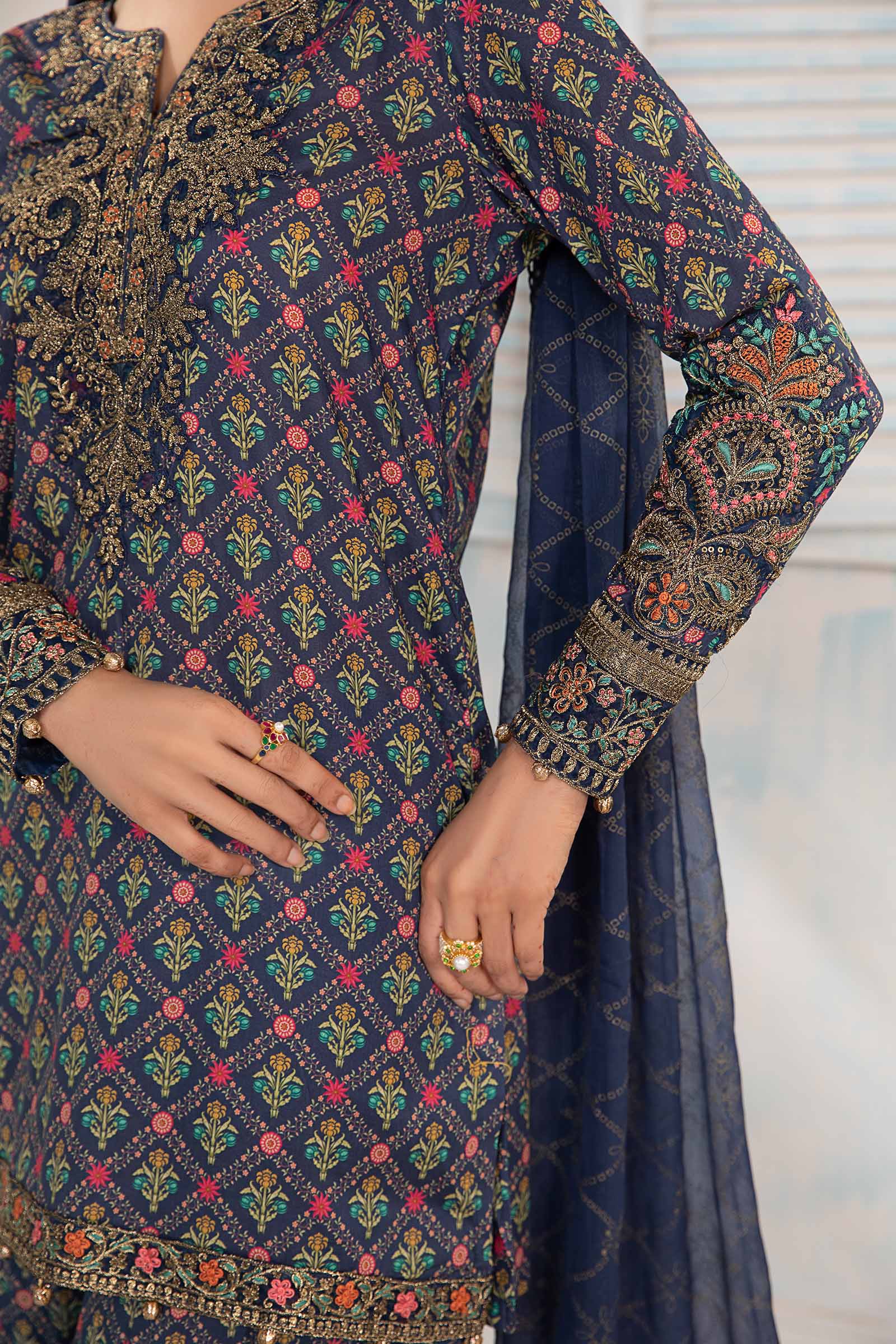 3 Piece Printed Lawn Suit - Image 4