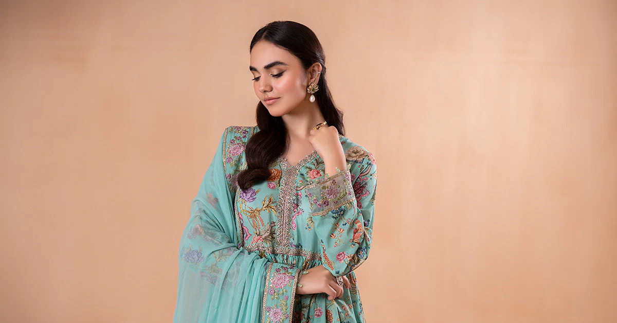 3 Piece Printed Lawn Suit - Image 7