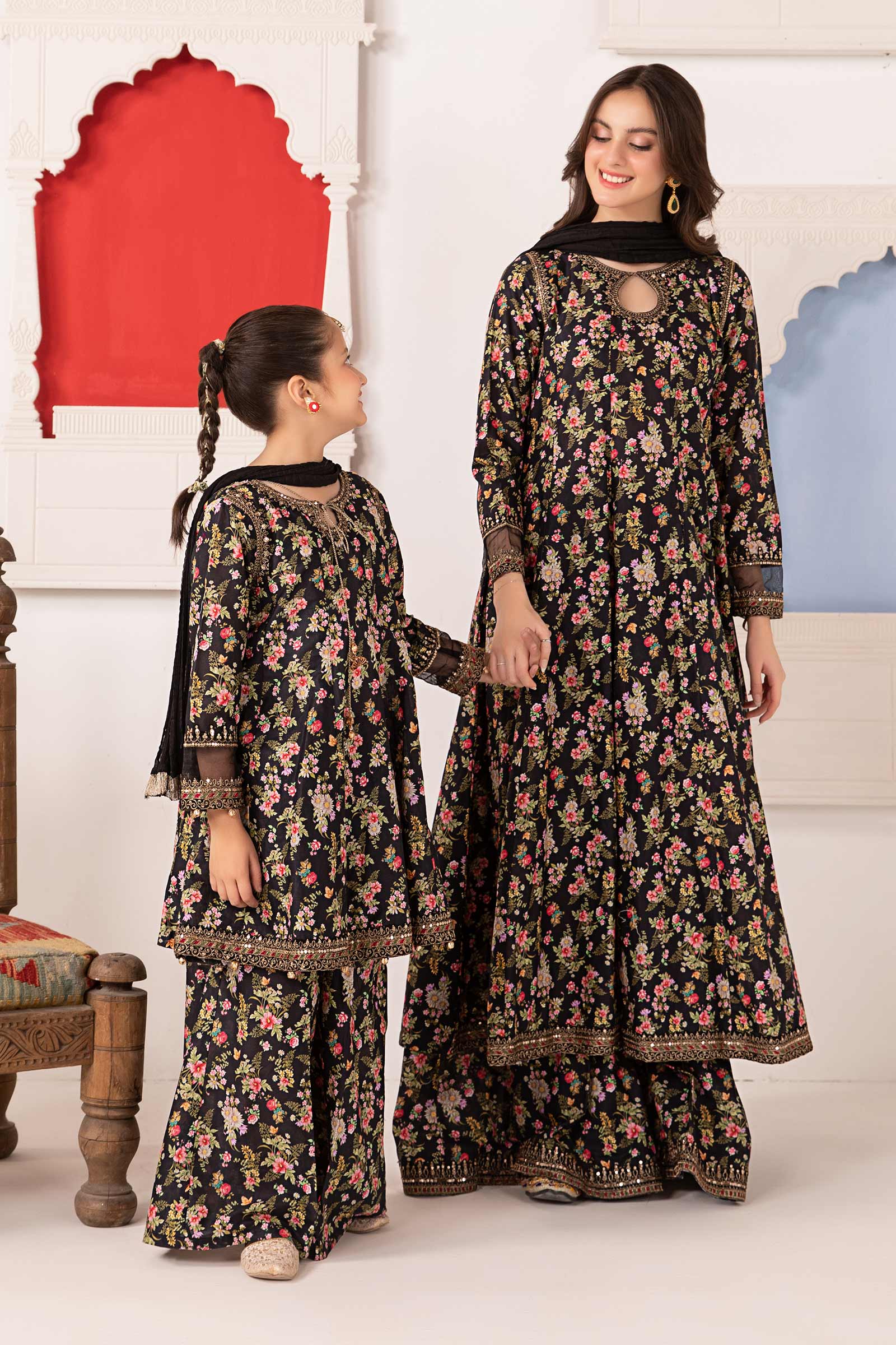 3 Piece Printed Lawn Suit - Image 2