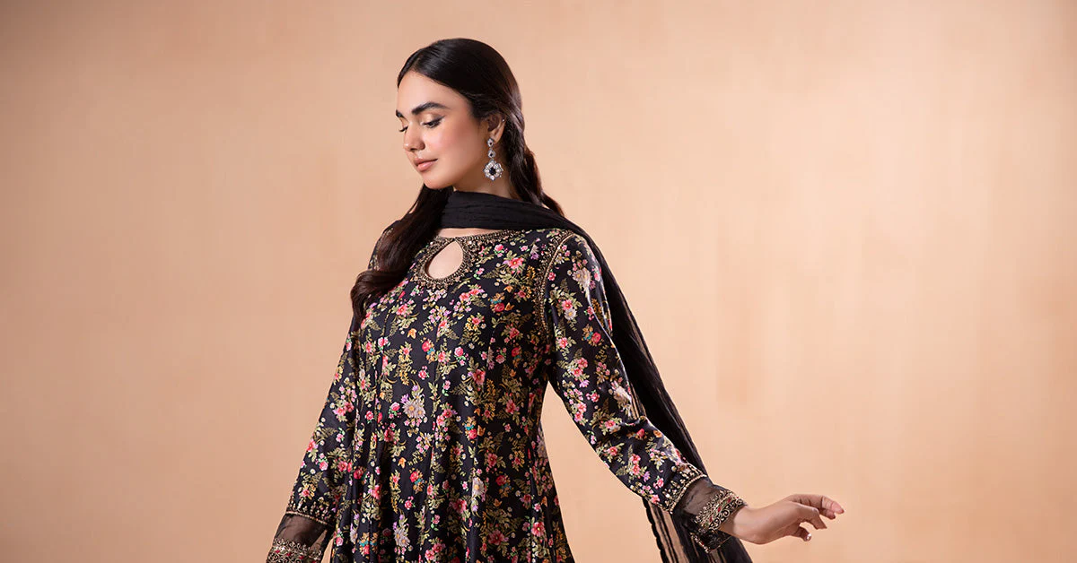 3 Piece Printed Lawn Suit - Image 9