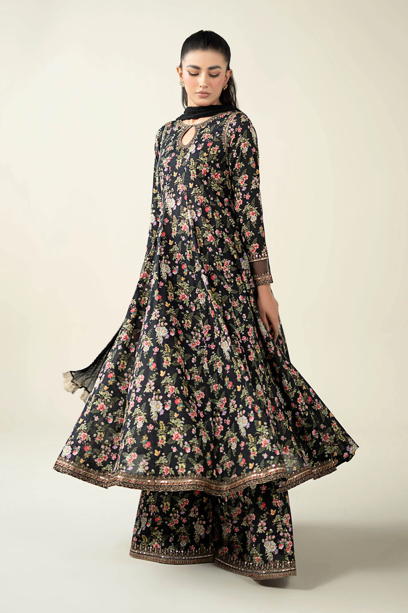 3 Piece Printed Lawn Suit - Image 4
