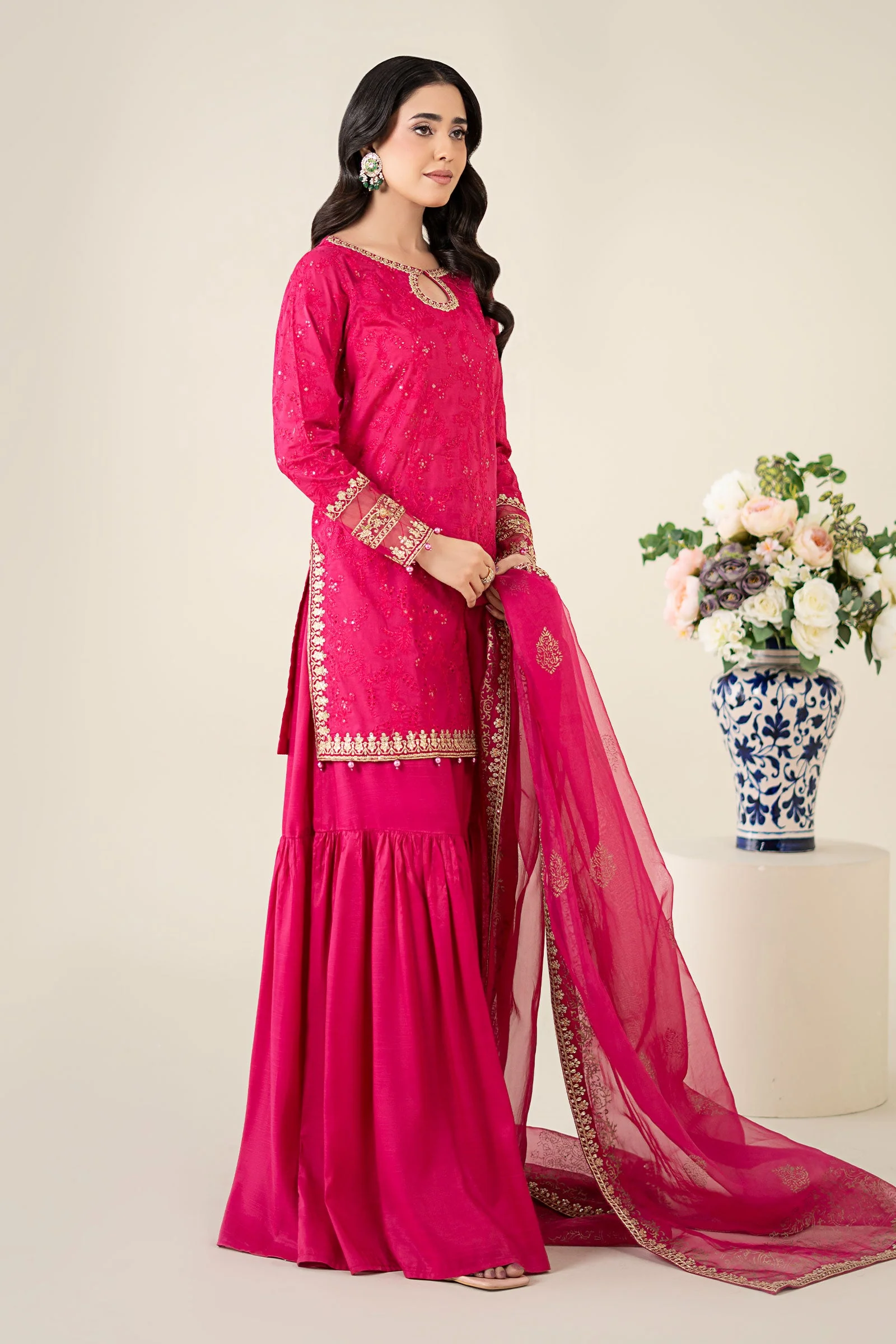 3 Piece Embroidered Lawn Suit - Image 4