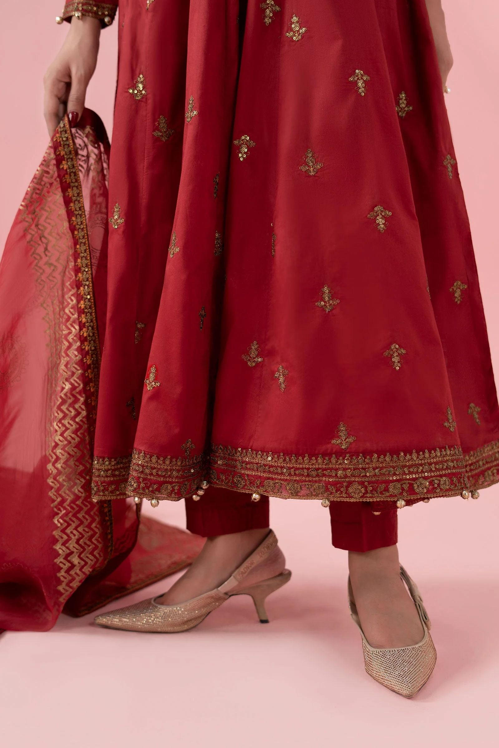 3 Piece Embroidered Lawn Suit - Image 5