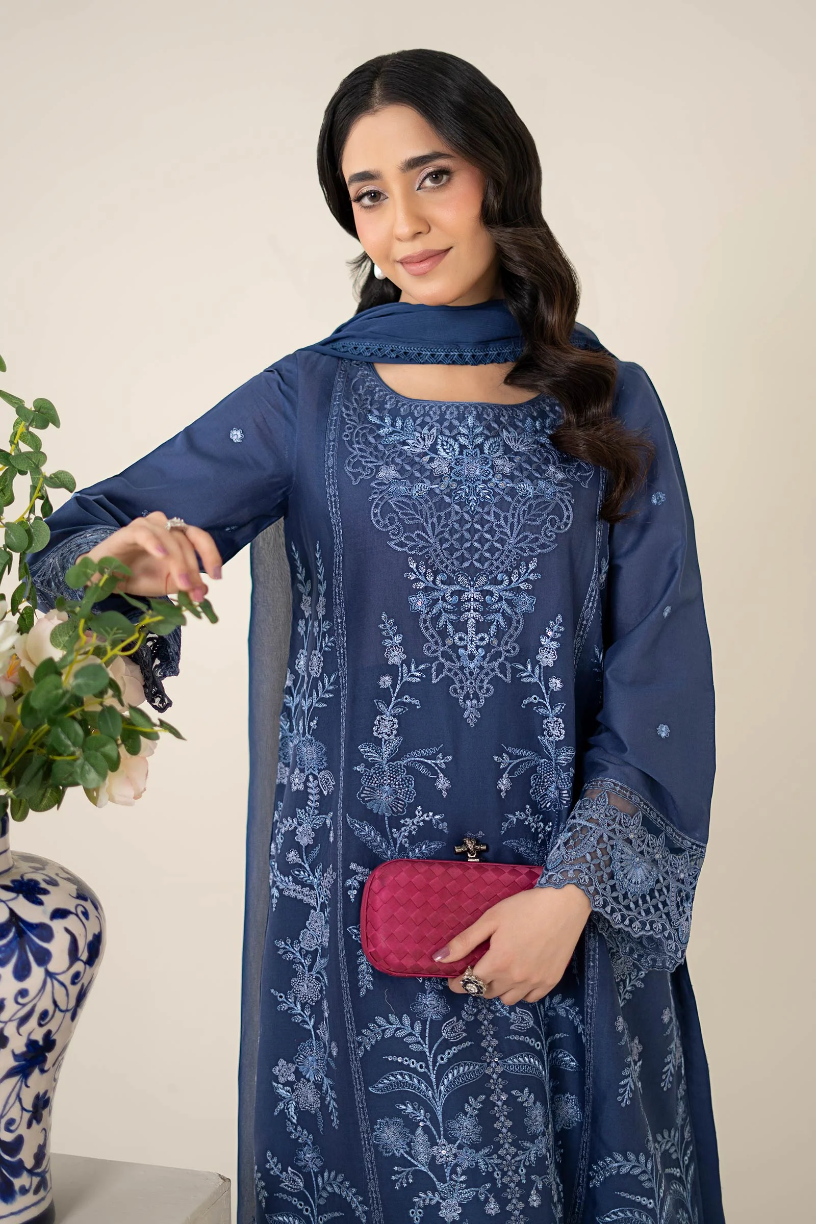 3 Piece Embroidered Lawn Suit - Image 2