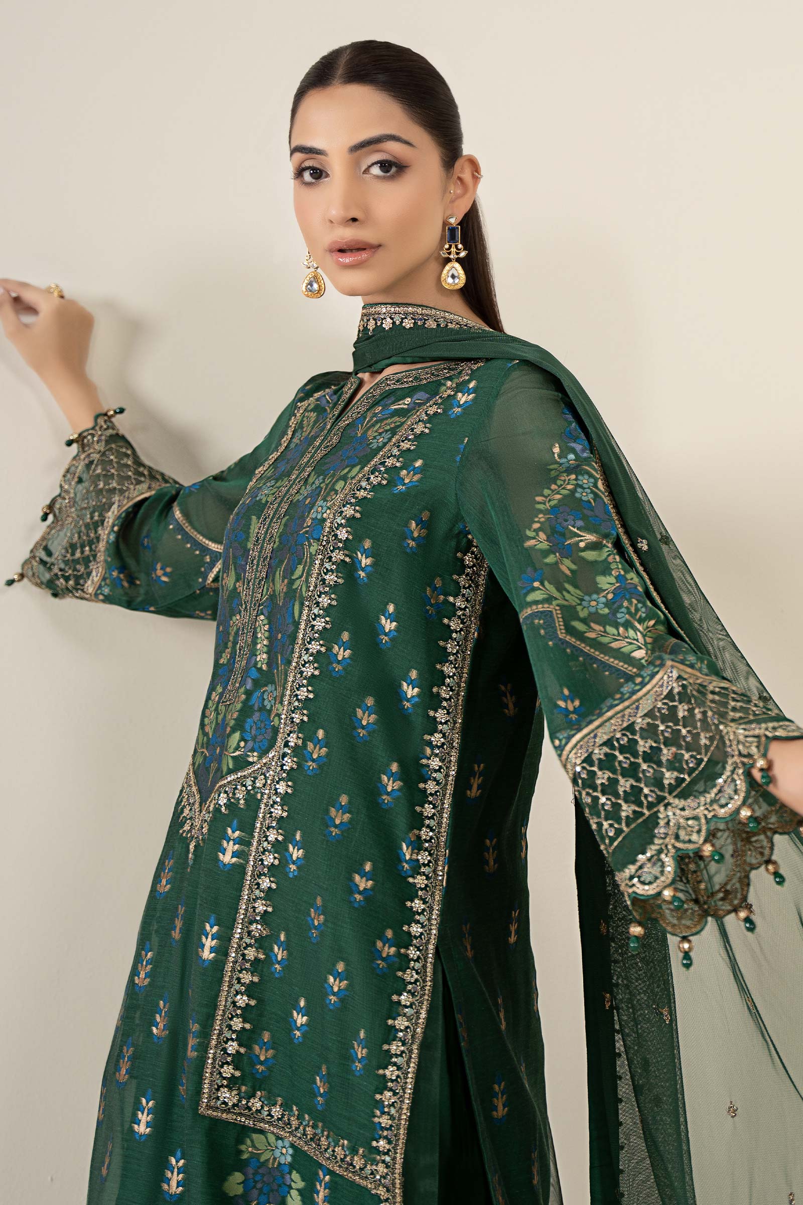 3 Piece Embroidered Jacquard Suit - Image 3