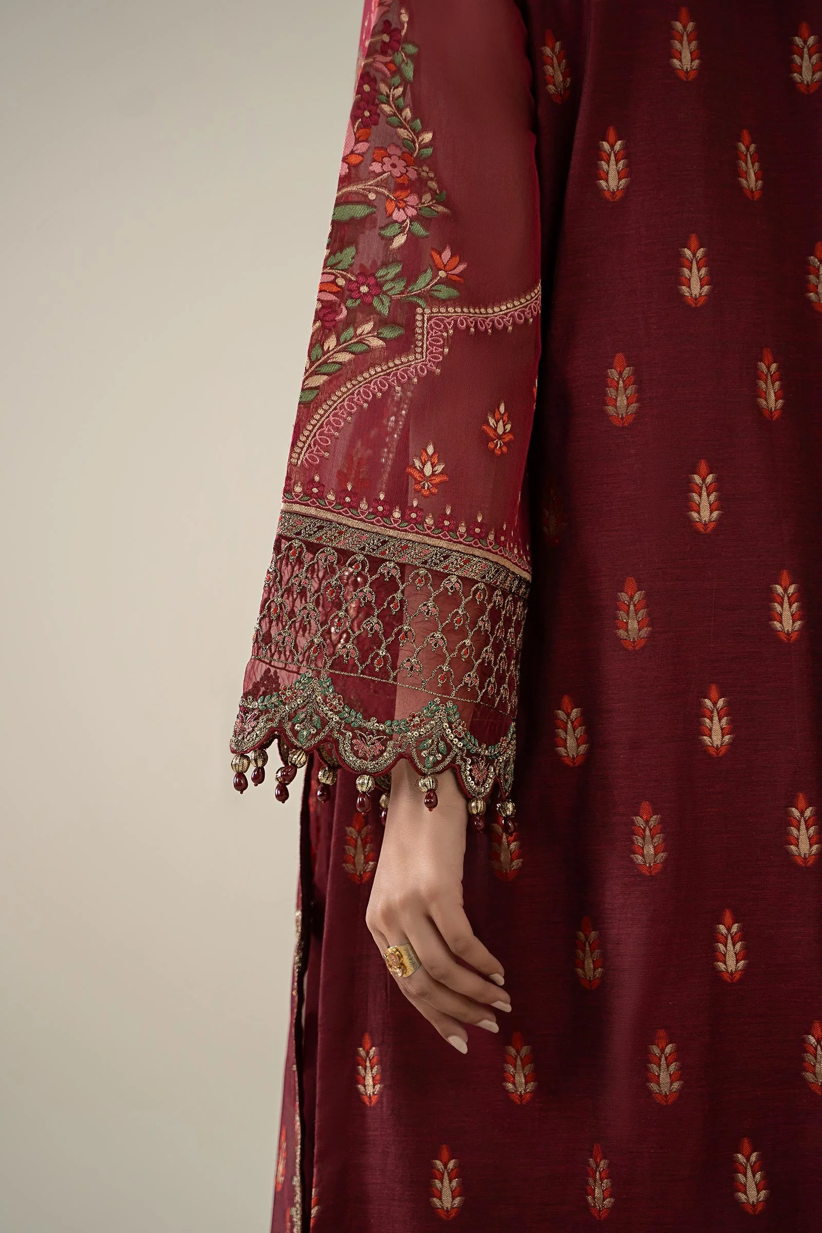 3 Piece Embroidered Jacquard Suit - Image 4