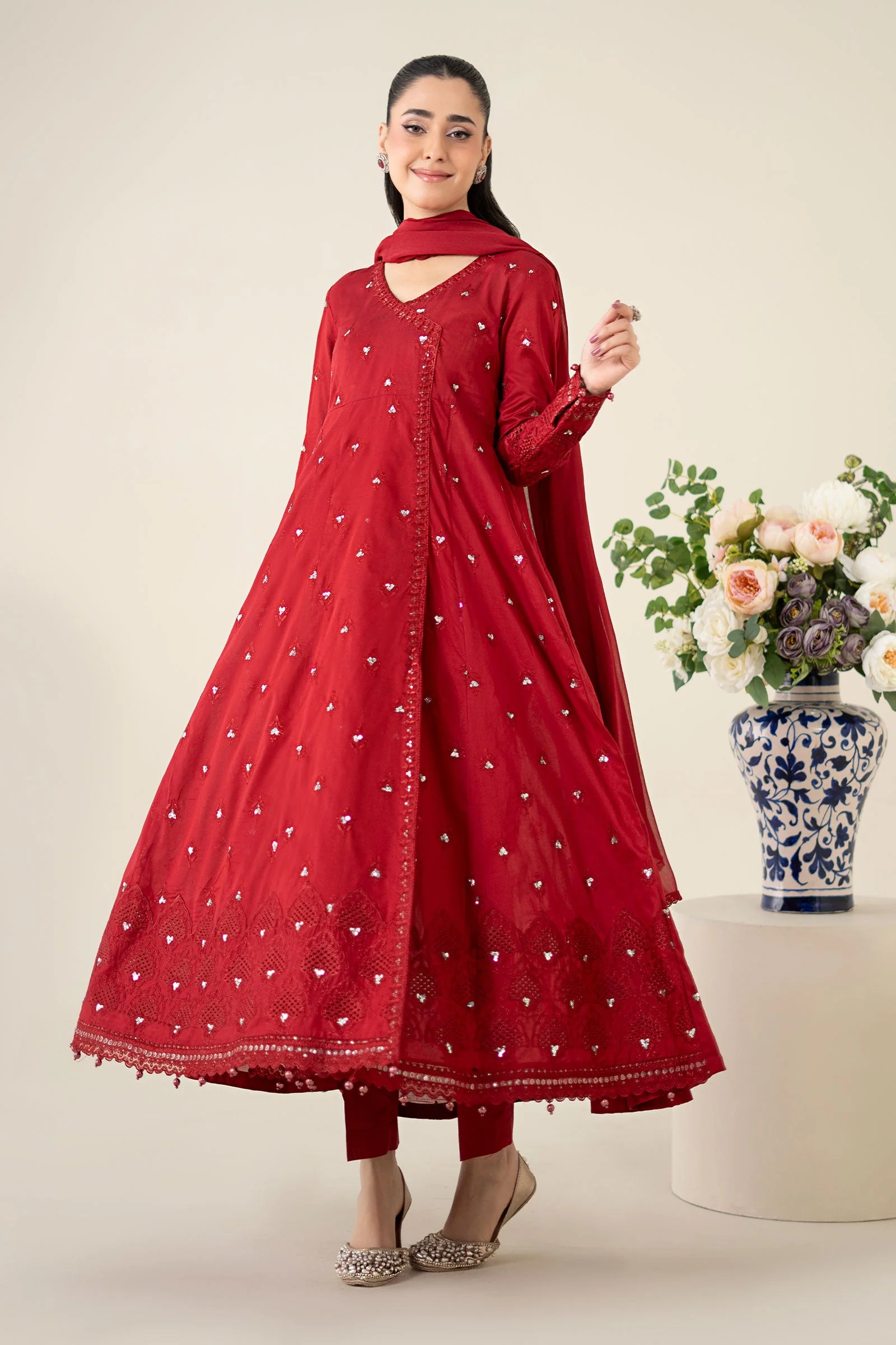 3 Piece Embroidered Lawn Suit - Image 4