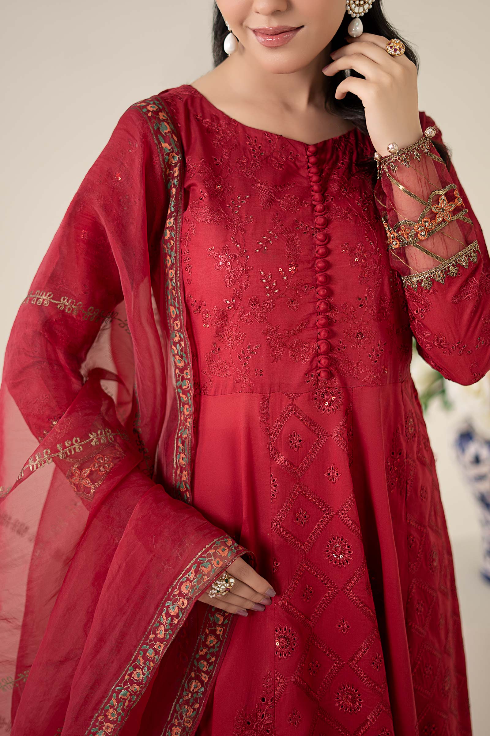 3 Piece Embroidered Lawn Suit - Image 2