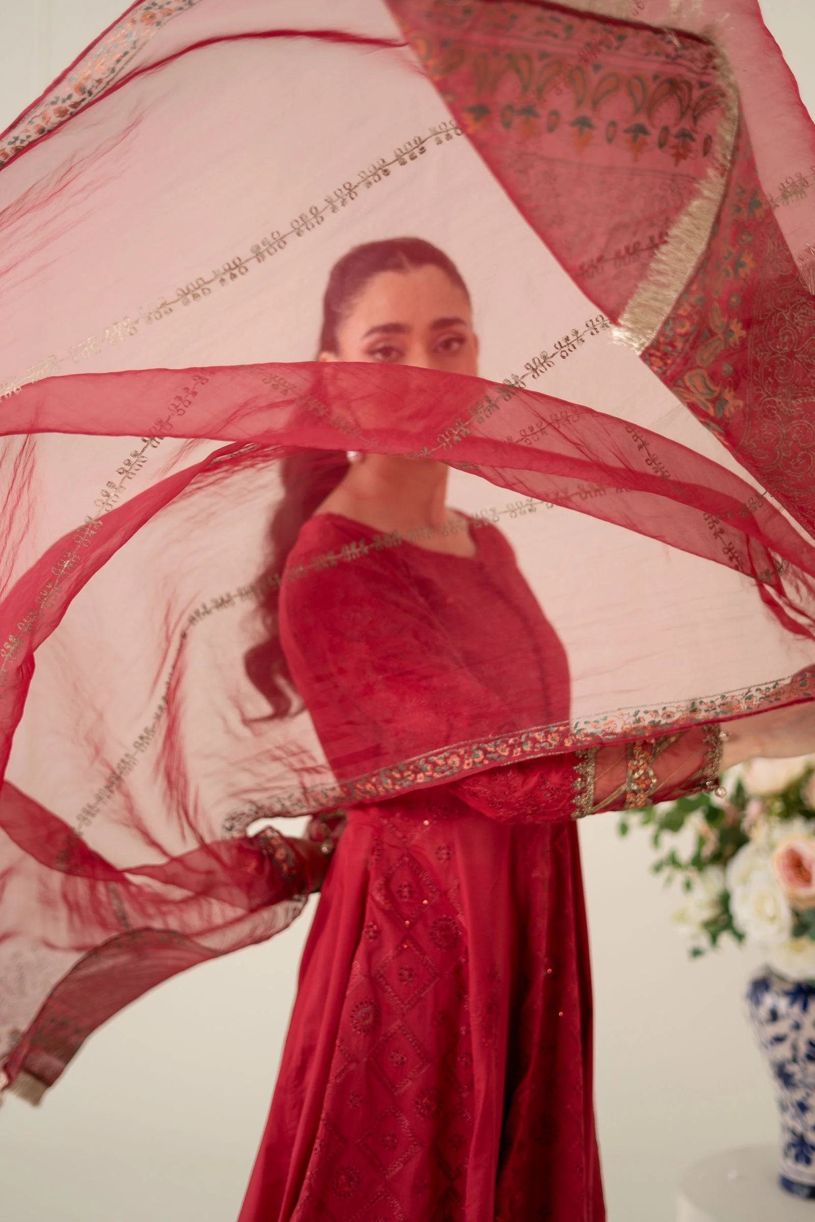 3 Piece Embroidered Lawn Suit - Image 4