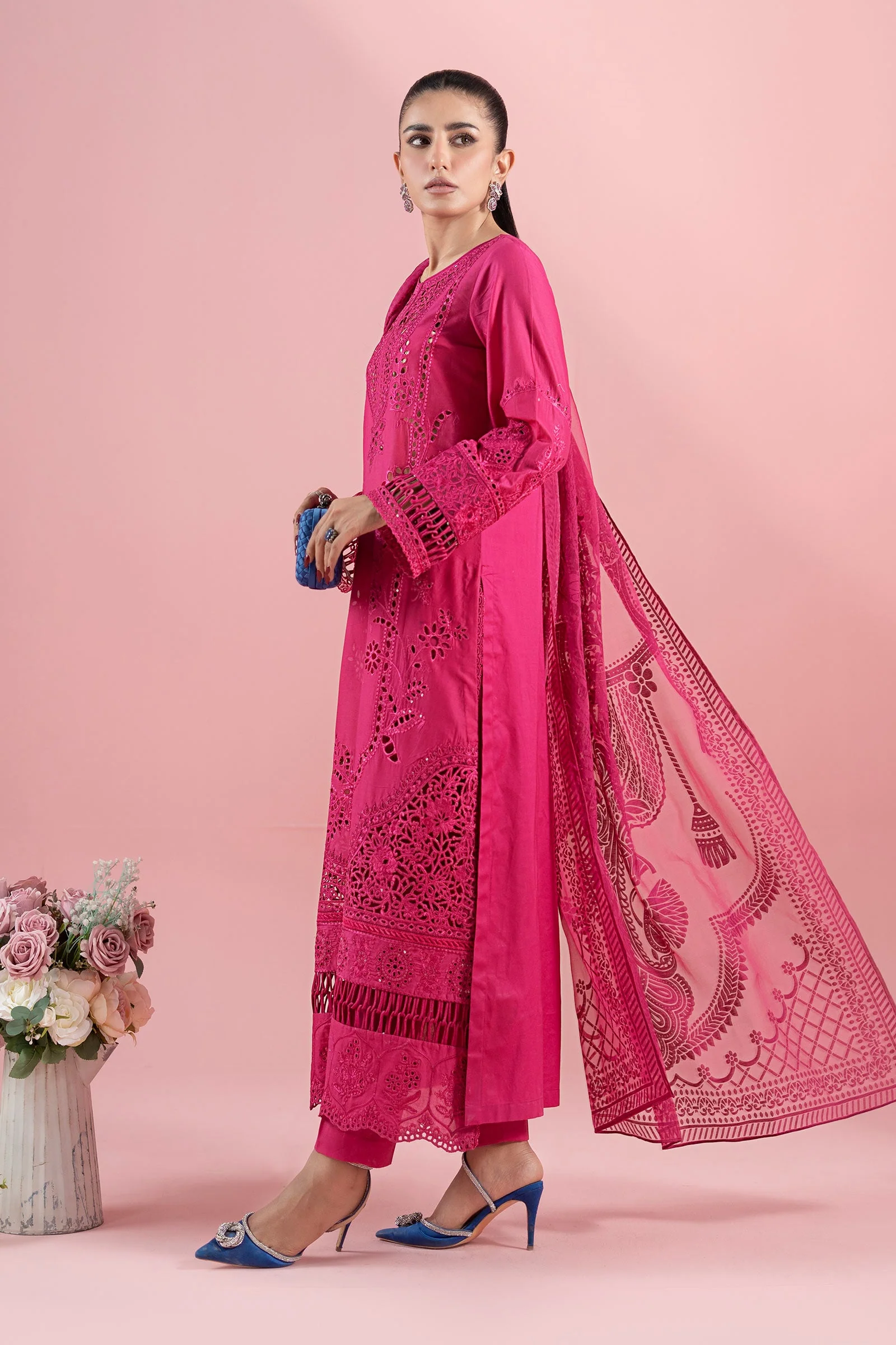 3 Piece Embroidered Lawn Suit - Image 10