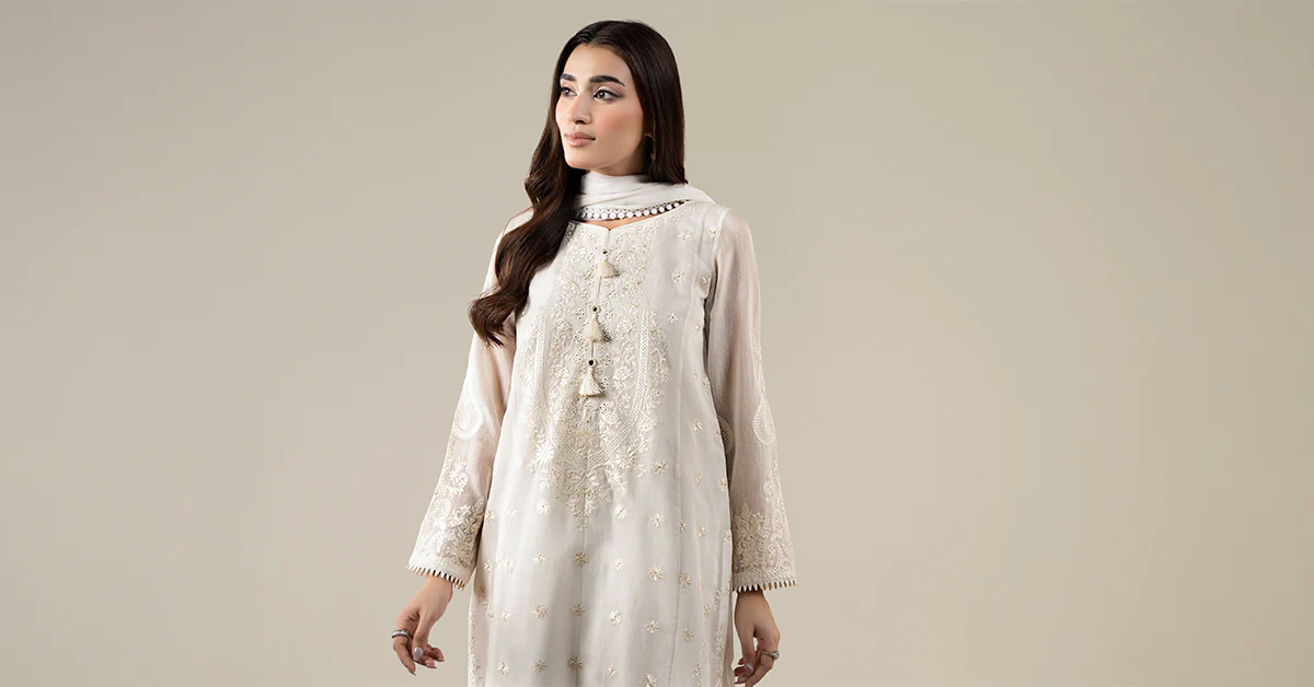 3 Piece Embroidered Paper Cotton Suit - Image 9