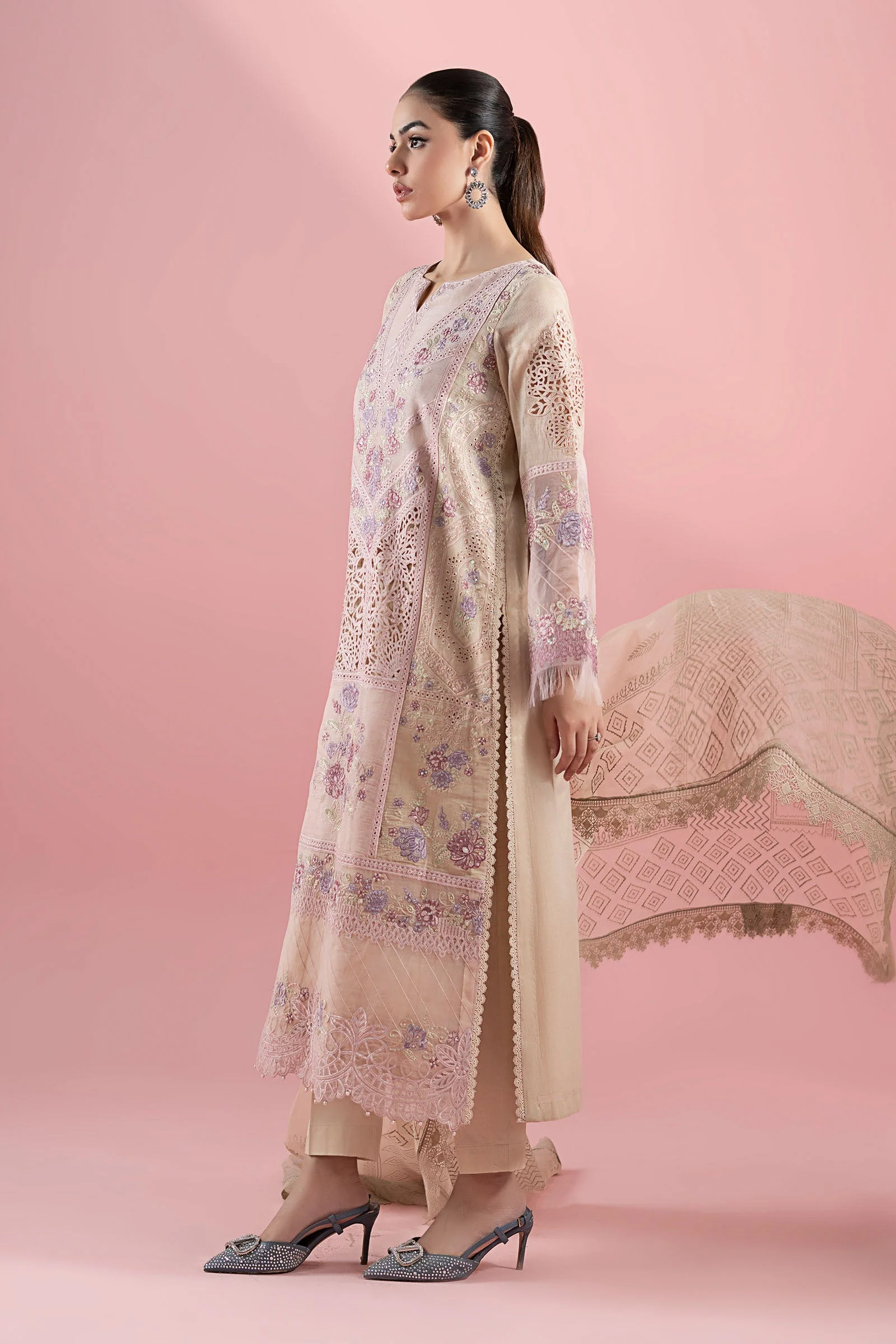 3 Piece Embroidered Masoori Lawn Suit - Image 6