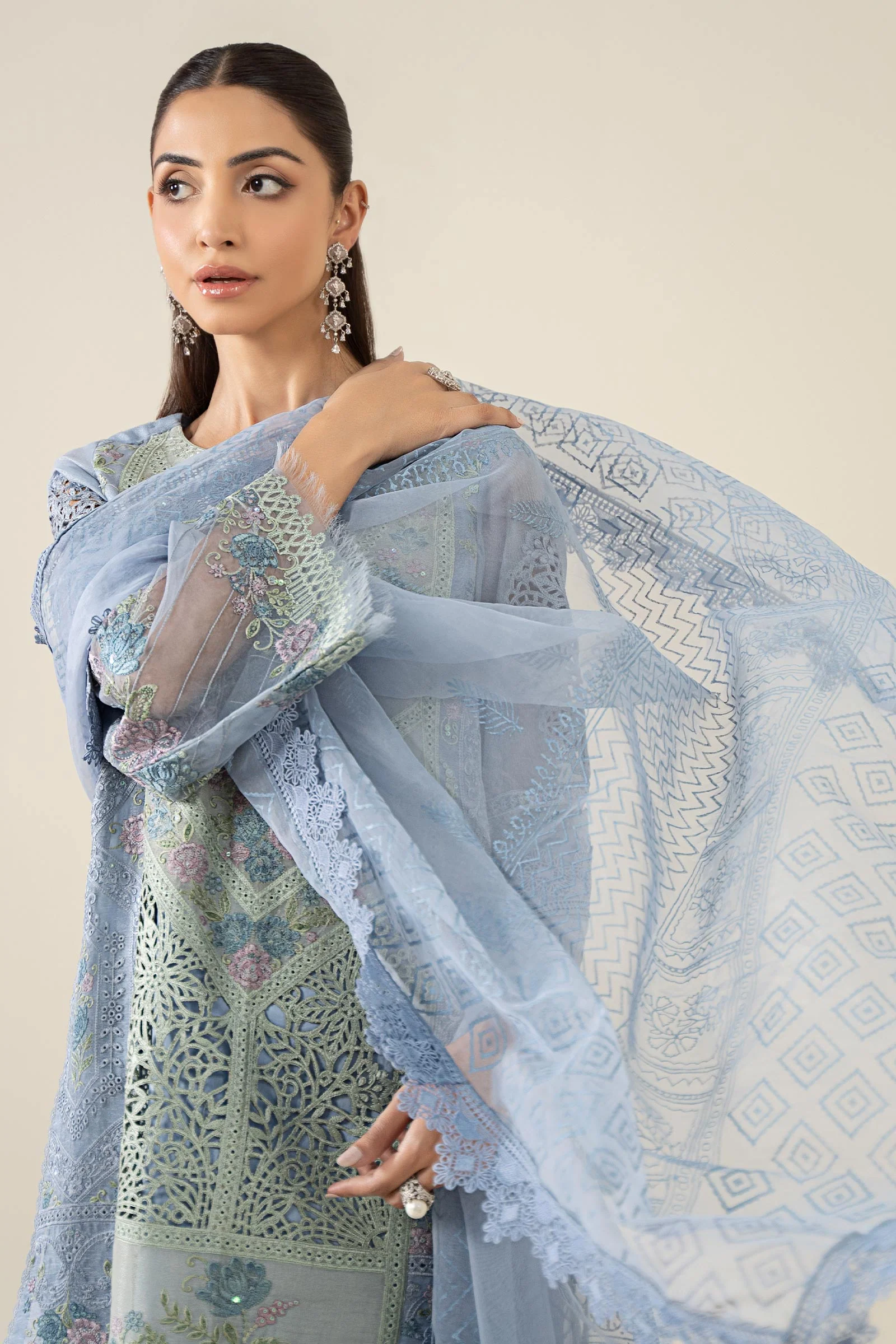 3 Piece Embroidered Masoori Lawn Suit - Image 2