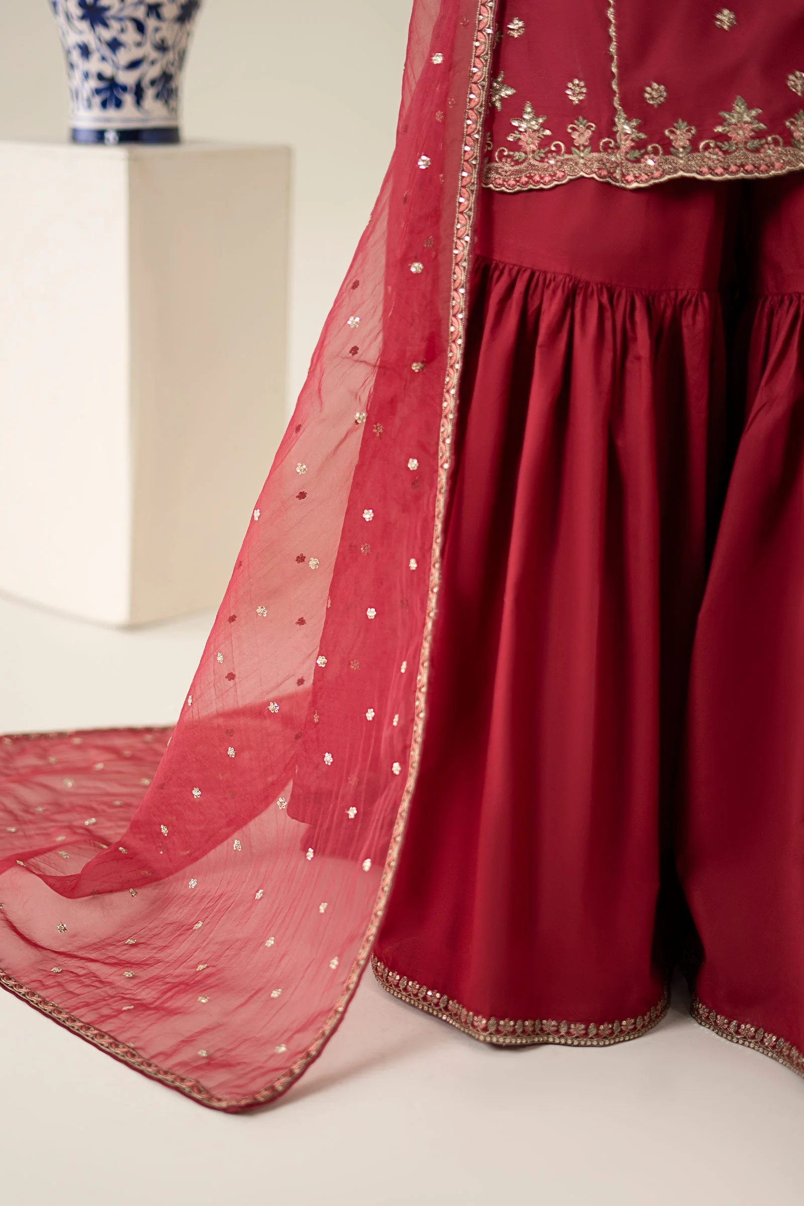 3 Piece Embroidered Lawn Suit - Image 7