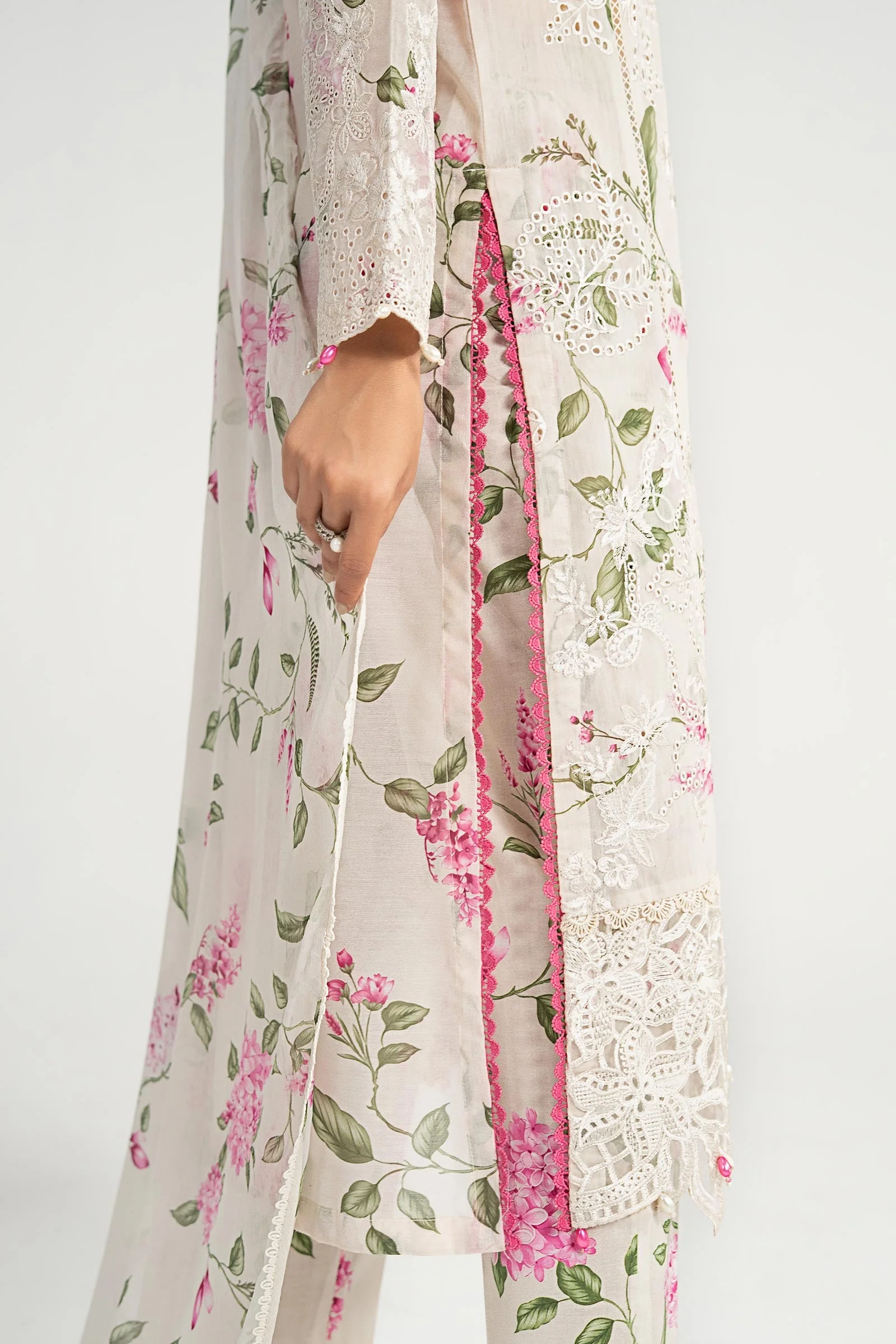 3 Piece Embroidered Paper Cotton Suit - Image 7