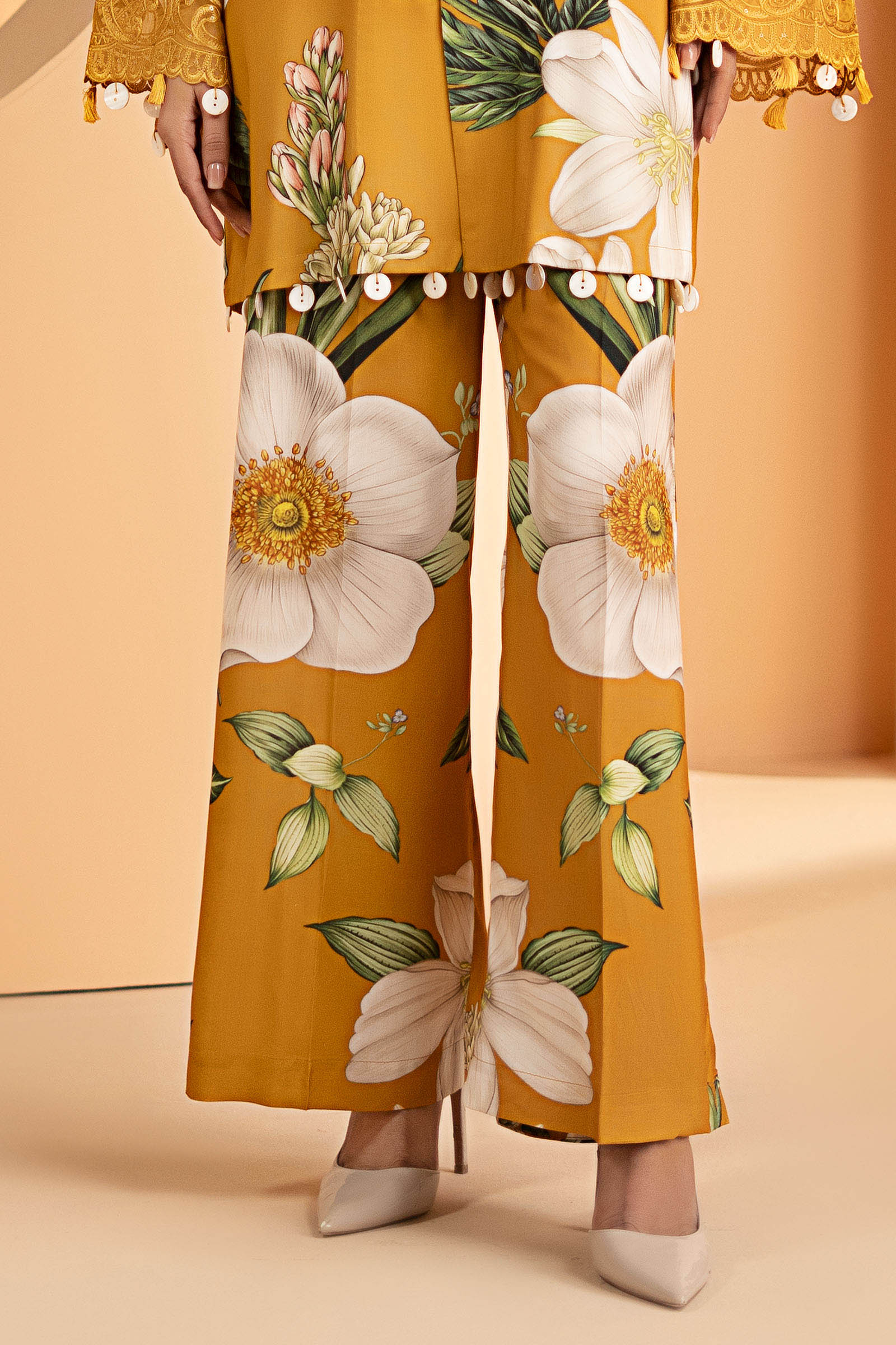 2 Piece Embroidered Arabic Lawn Suit - Image 5