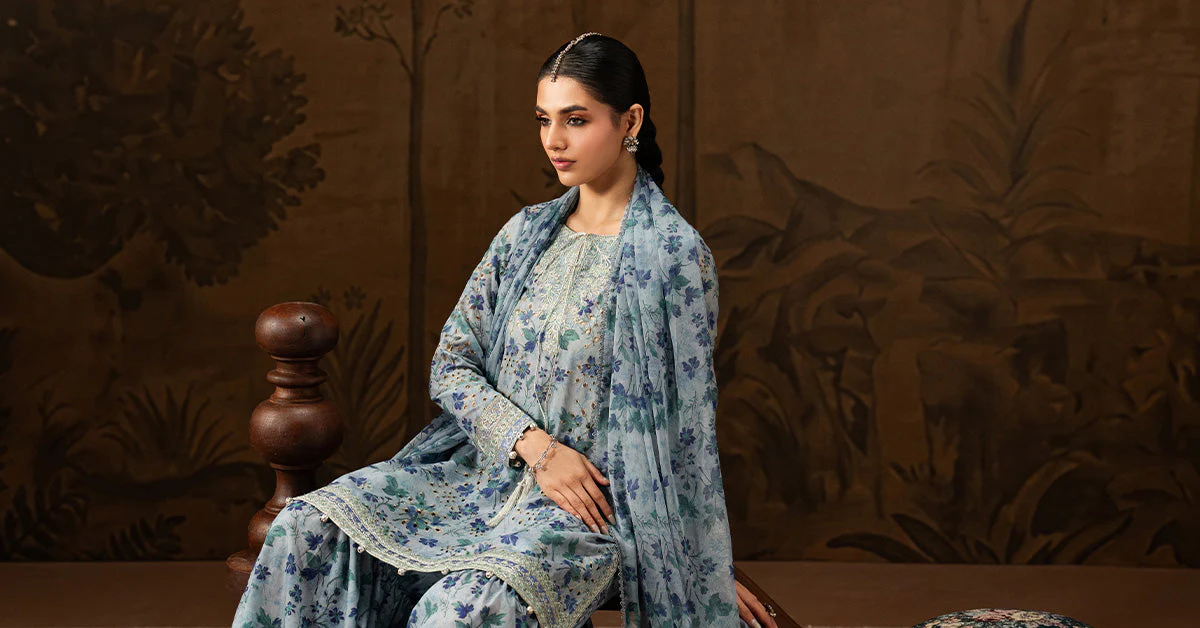 3 Piece Embroidered Lawn Suit - Image 15